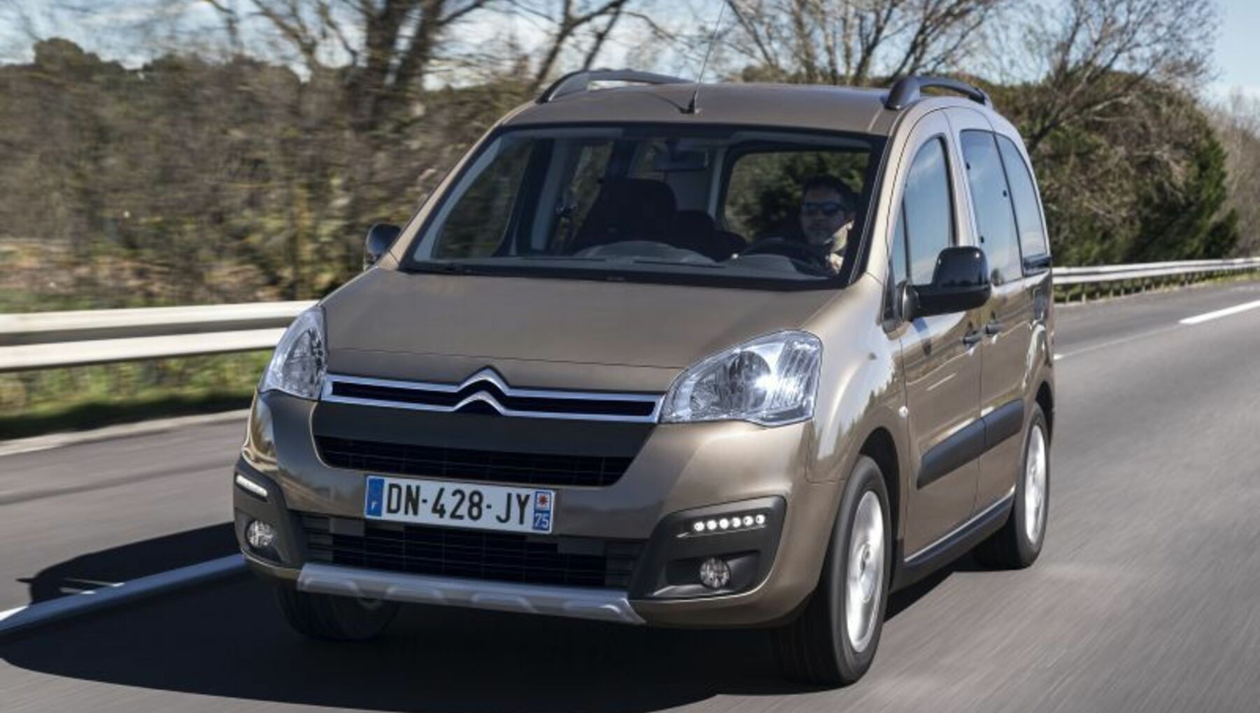 Citroen Berlingo II (Phase III, 2015) 1.6 BlueHDi (75 Hp) 2015 