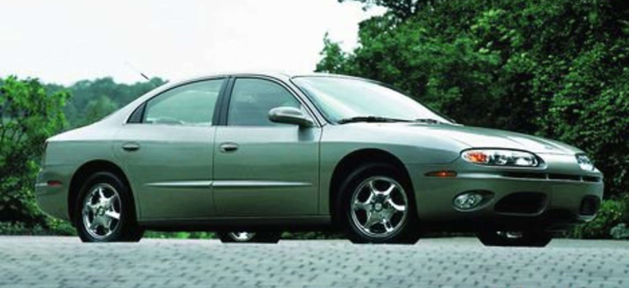 Oldsmobile Aurora II 3.5 V6 24V (218 Hp) 2001, 2002, 2003 