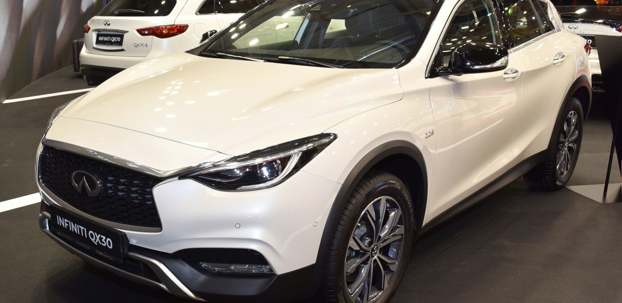 Infiniti QX30 2.0t (211 Hp) AWD DCT 2017, 2018, 2019, 2020, 2021 