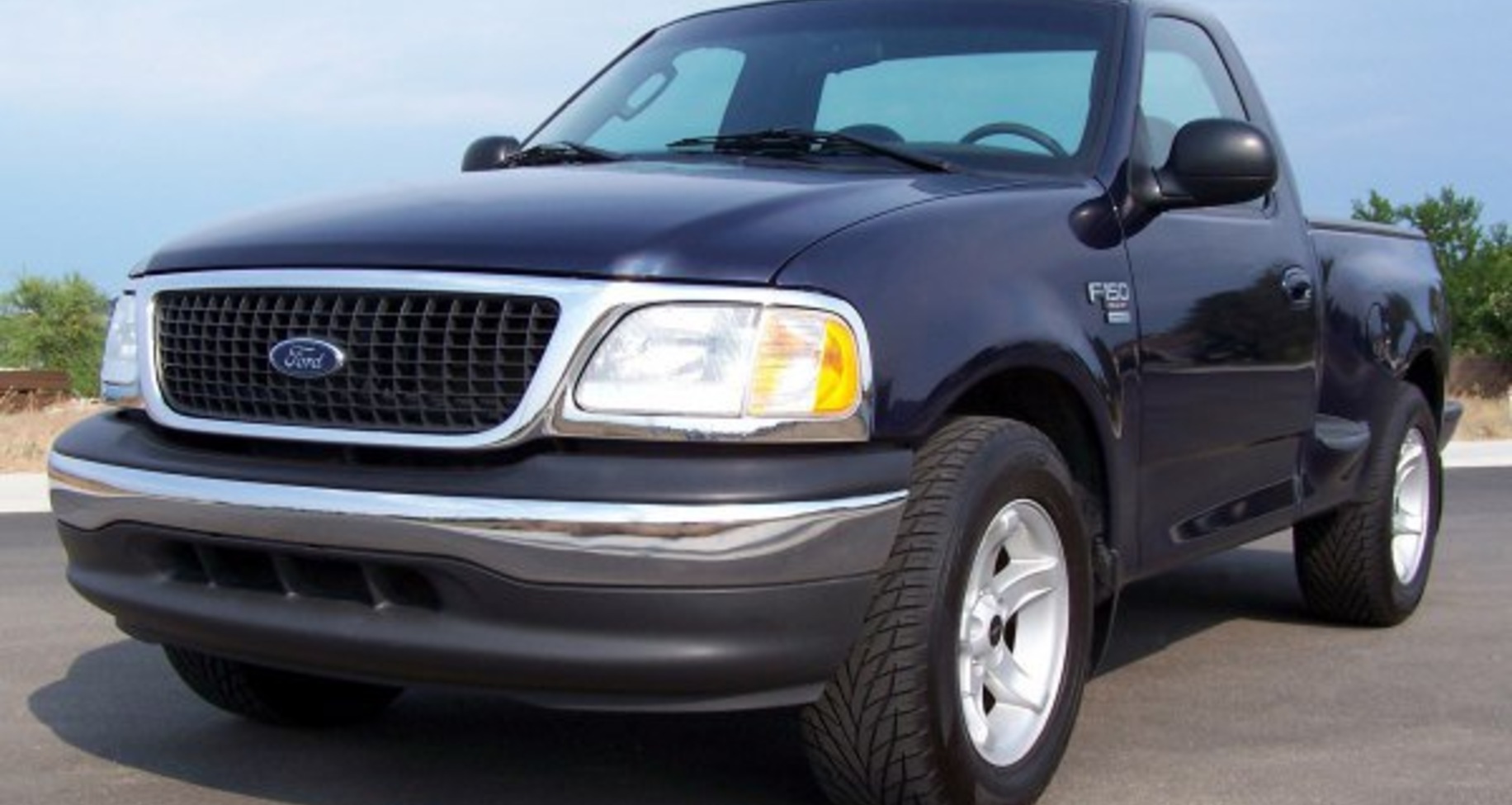 Ford F-Series F-150 X Regular Cab SVT Lightning 5.4 V8 (380 Hp) Automatic 2001, 2002, 2003, 2004 