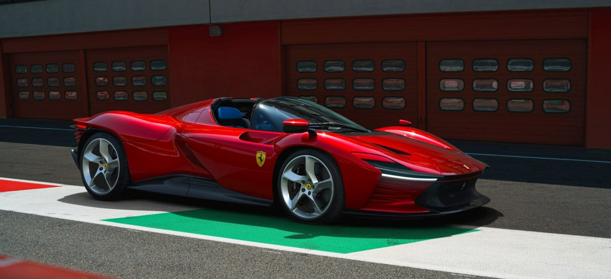 Ferrari Daytona SP3 6.5 V12 (840 Hp) F1 DCT 