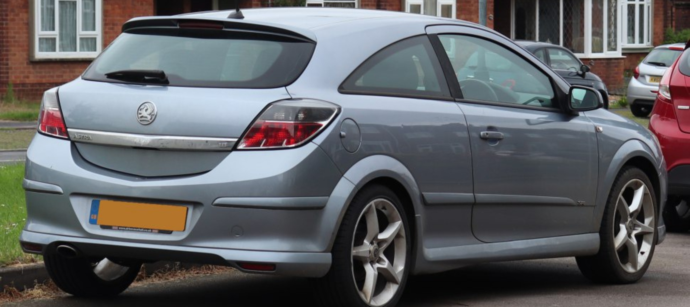 Vauxhall Astra Mk V CC Sport Hatch 1.8i (125 Hp) 2005, 2006, 2007, 2008, 2009, 2010 