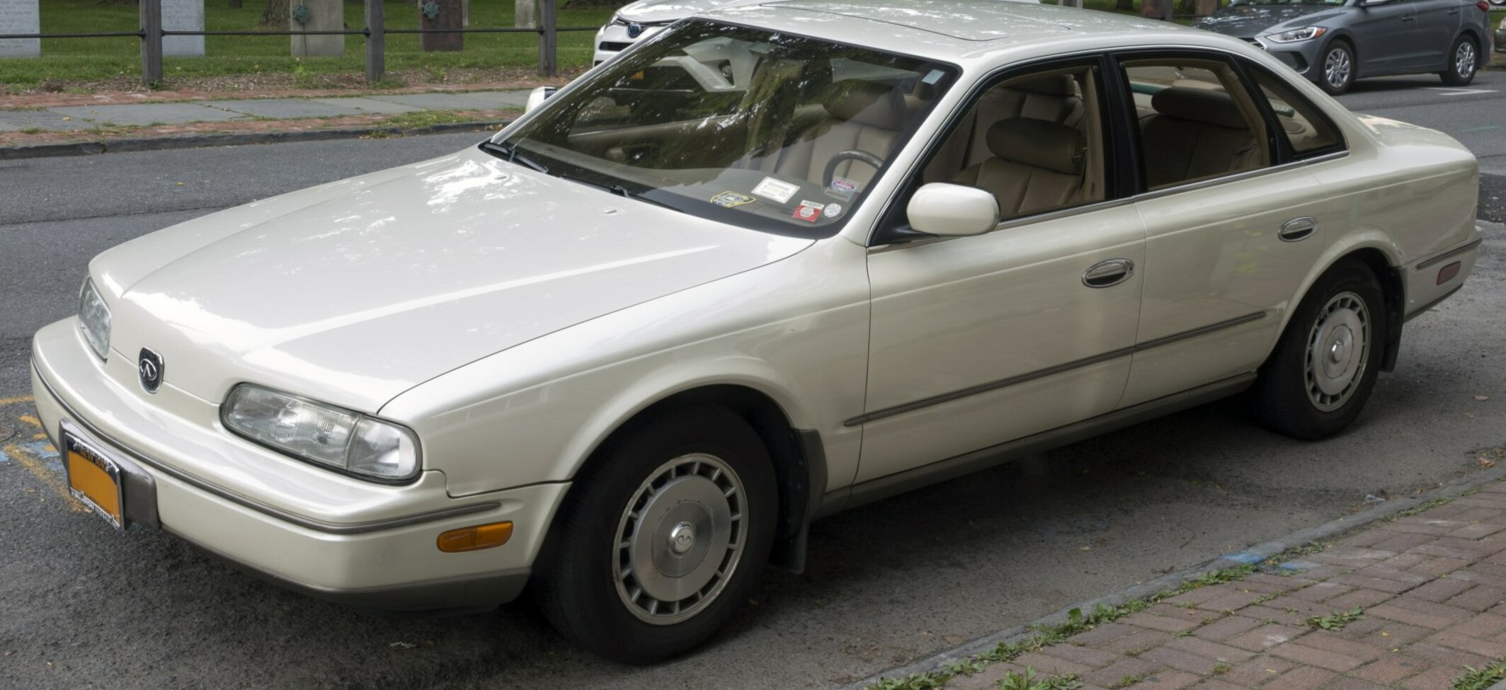 Infiniti Q45 I 4.5 (278 Hp) 1989, 1990, 1991, 1992, 1993, 1994, 1995, 1996 