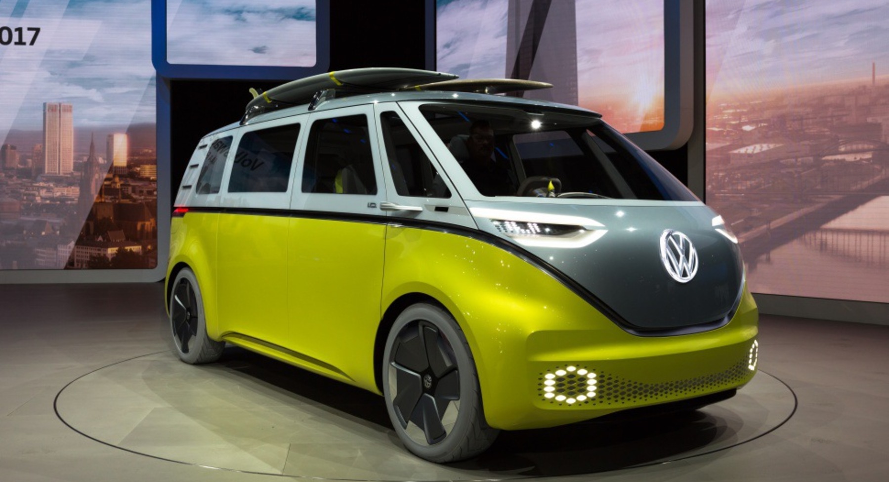 Volkswagen ID. BUZZ Concept 111 kWh (374 Hp) AWD 2017