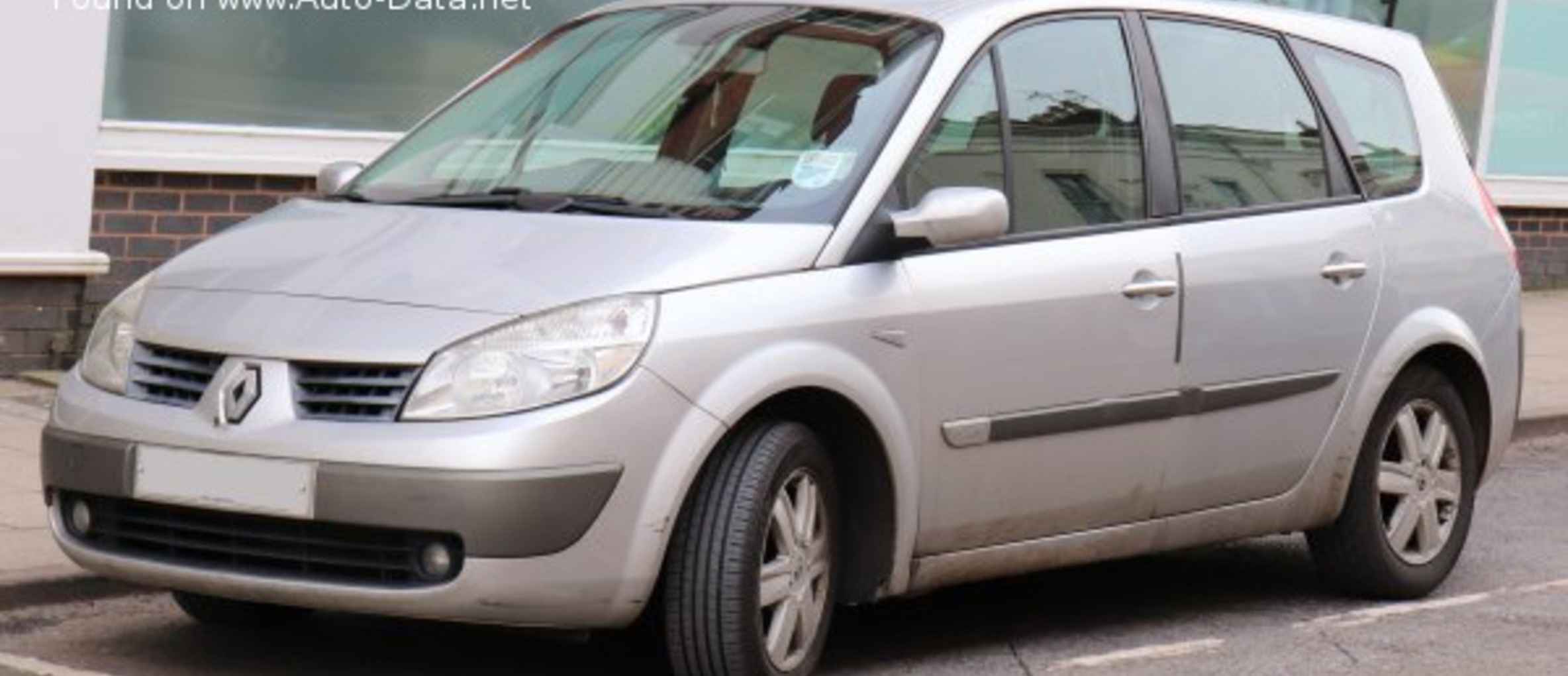 Renault Grand Scenic I (Phase I) 1.6 16V (113 Hp) 2004, 2005 