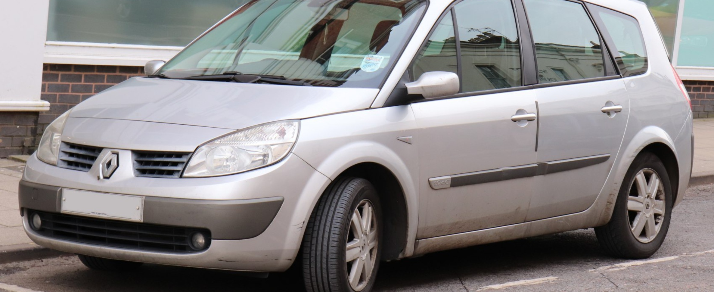 Renault Grand Scenic II (Phase I) 1.5 dCi (106 Hp) 2005, 2006