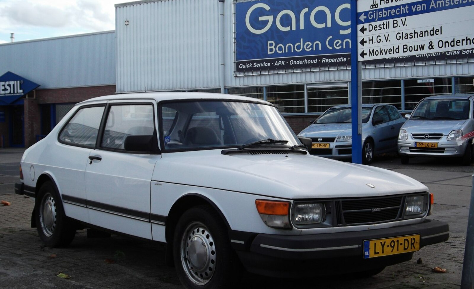 Saab 90 2.0 (100 Hp) 1984, 1985, 1986, 1987 