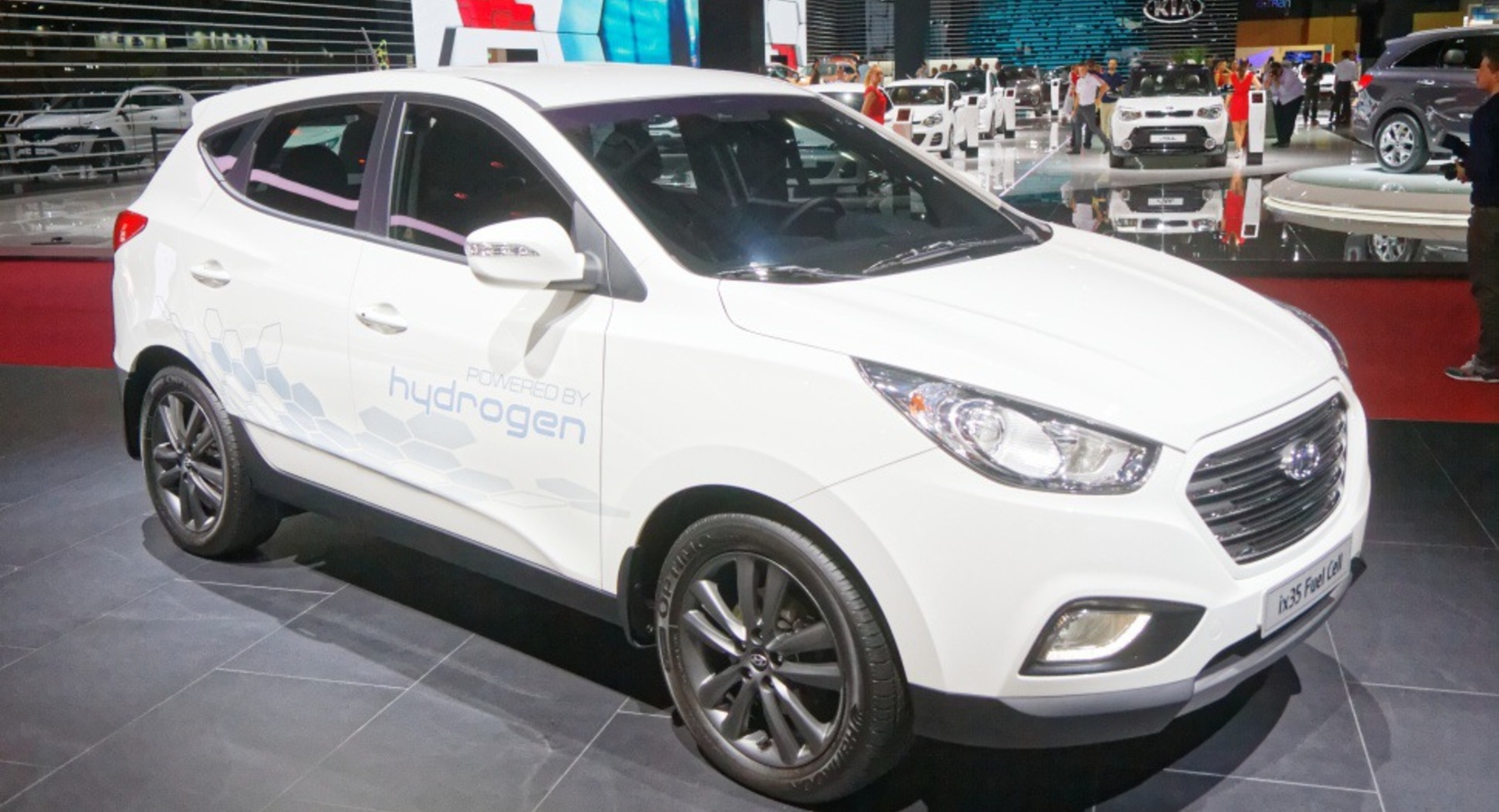 Hyundai ix35 FCEV (136 Hp) Fuel Cell Automatic 2013, 2014, 2015, 2016, 2017, 2018, 2019, 2020, 2021 