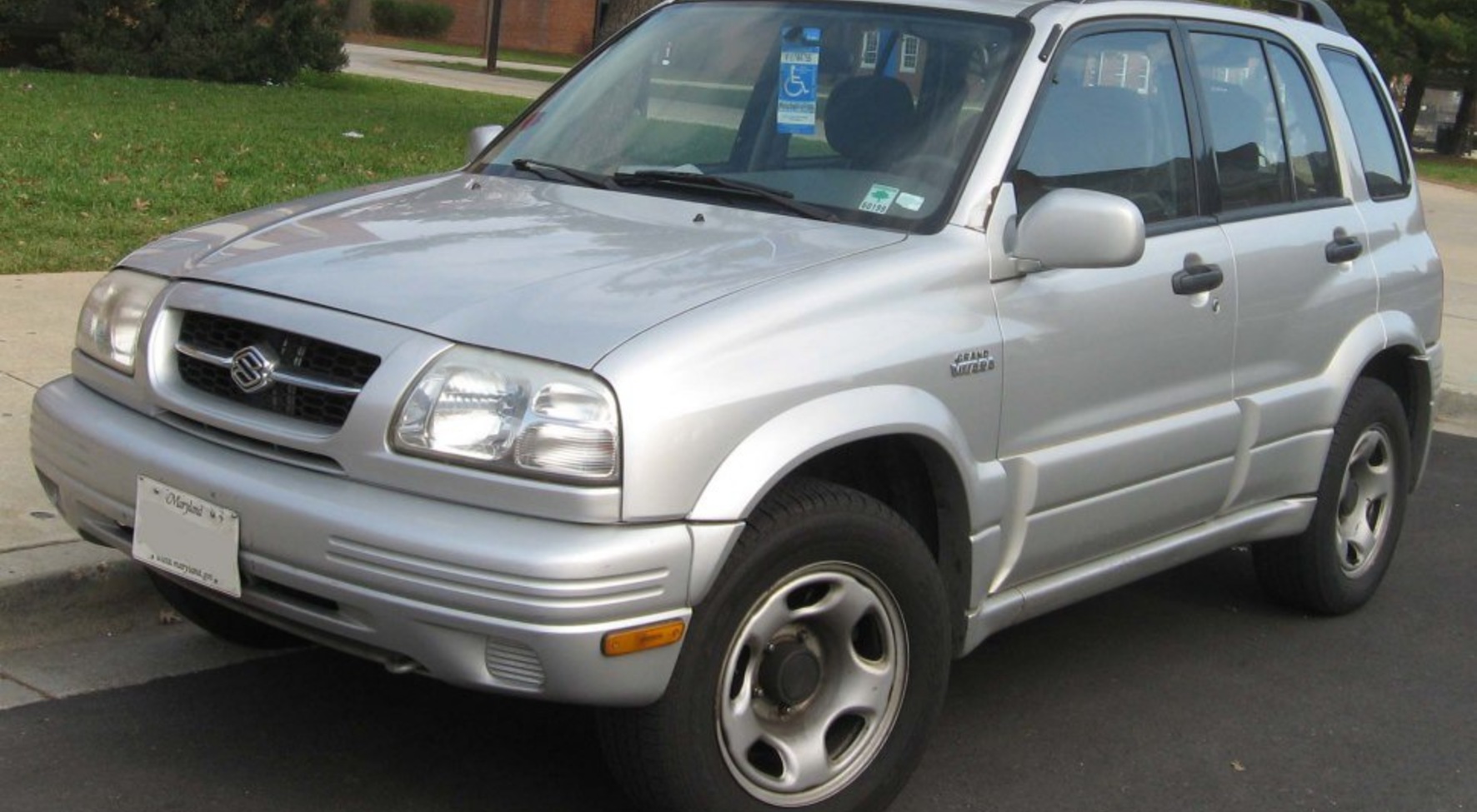 Suzuki Escudo II 1.6i (107 Hp) 1998, 1999, 2000 