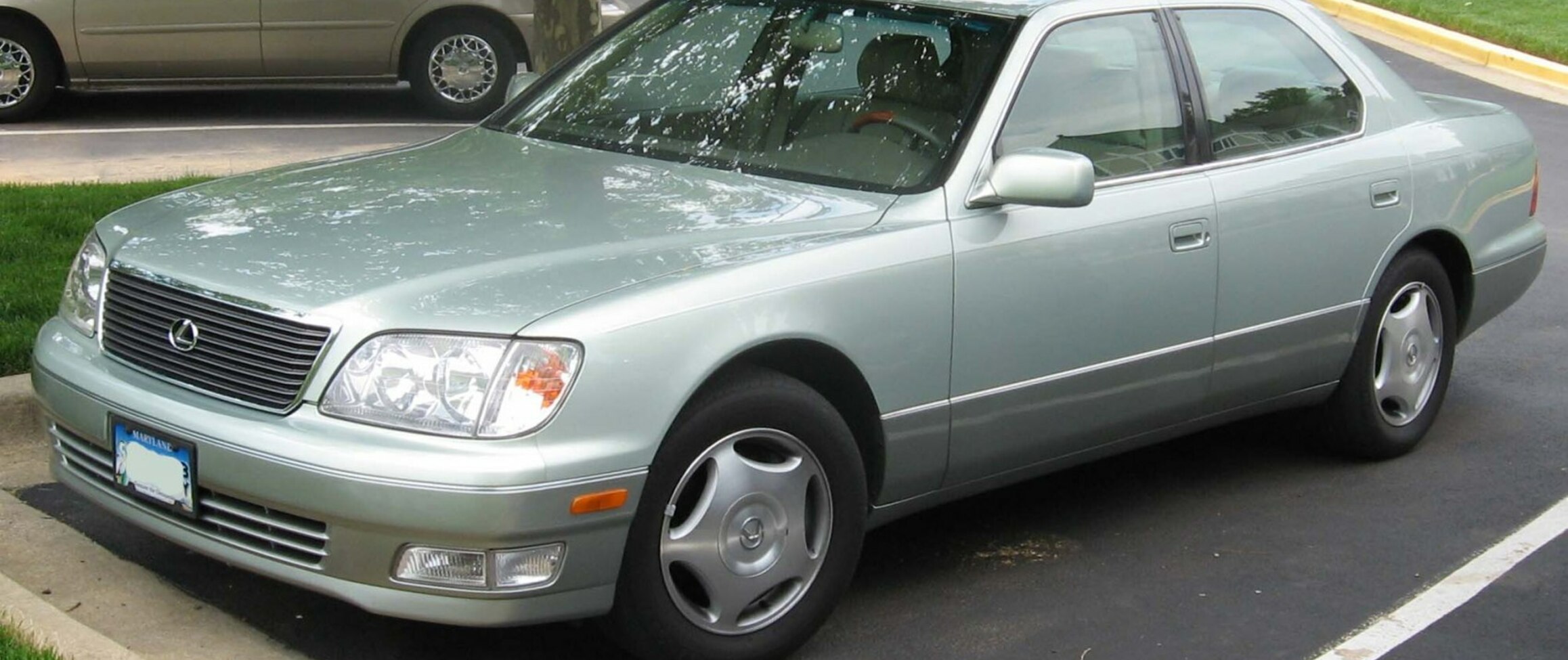 Lexus LS II (facelift 1998) 400 V8 (294 Hp) Automatic 1997, 1998, 1999, 2000 