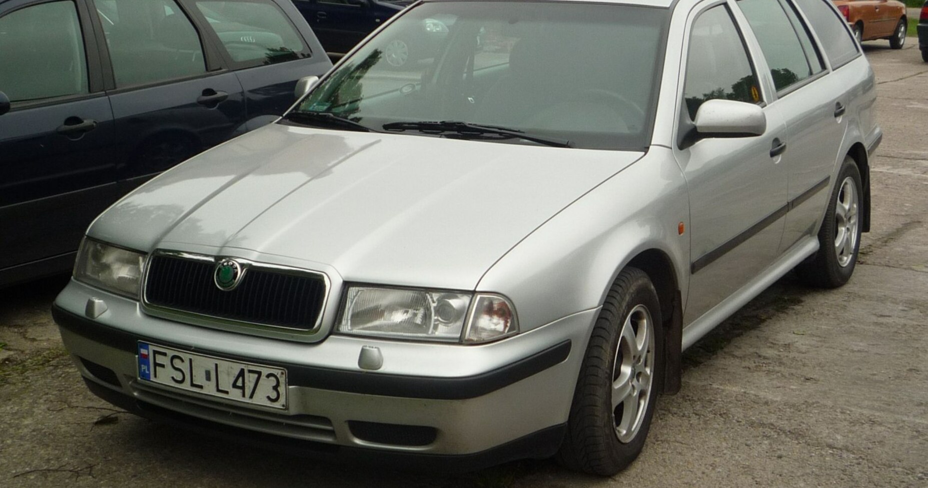 Skoda Octavia I Combi Tour 1.6 (75 Hp) 1996, 1997, 1998, 1999, 2000 