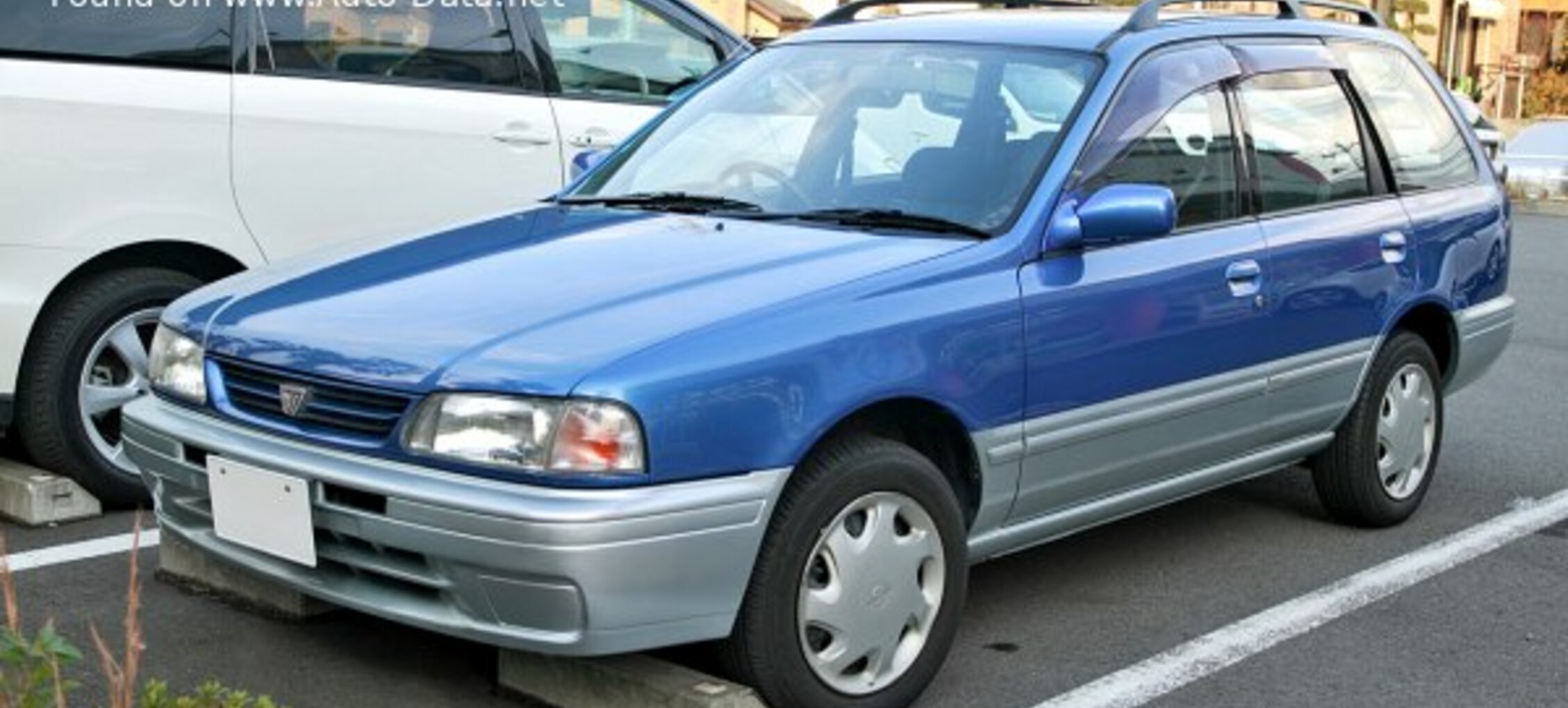 Nissan Wingroad (Y10) 1.5 16V (105 Hp) MT 1997, 1998, 1999 