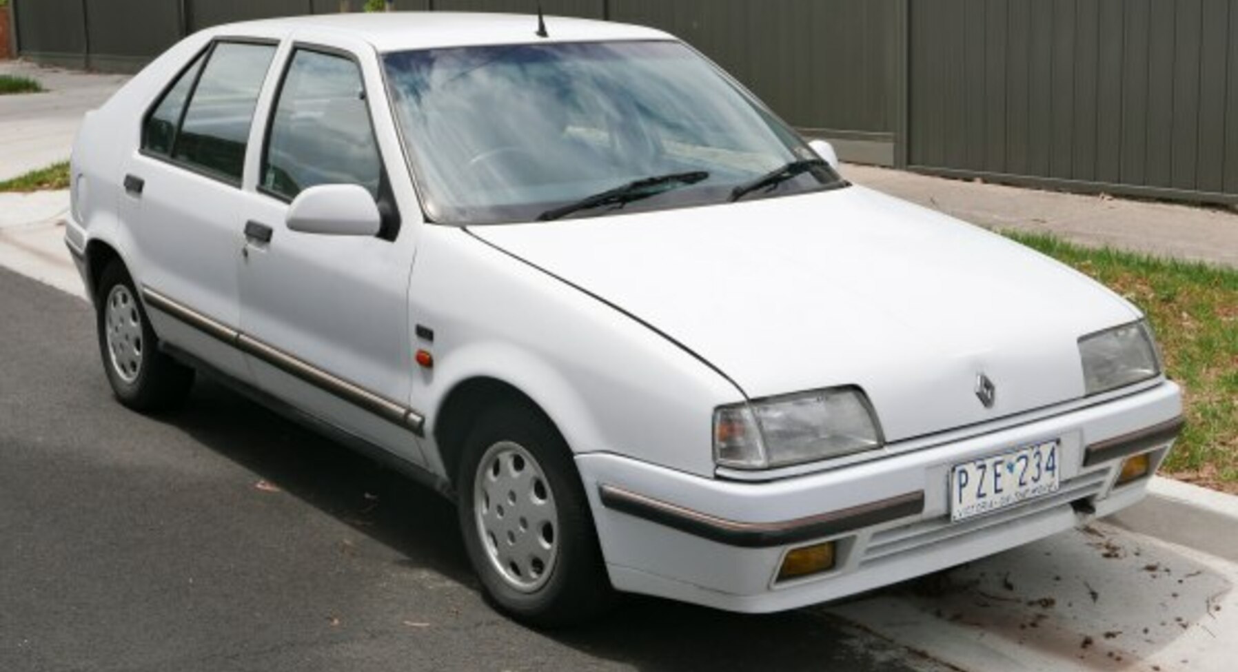 Renault 19 I (B/C53) 1.7 (B/C53B) (73 Hp) 1989, 1990, 1991, 1992 