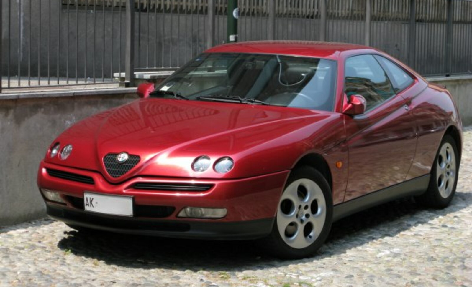 Alfa Romeo GTV (916) 3.0 V6 (218 Hp) 2002, 2003 
