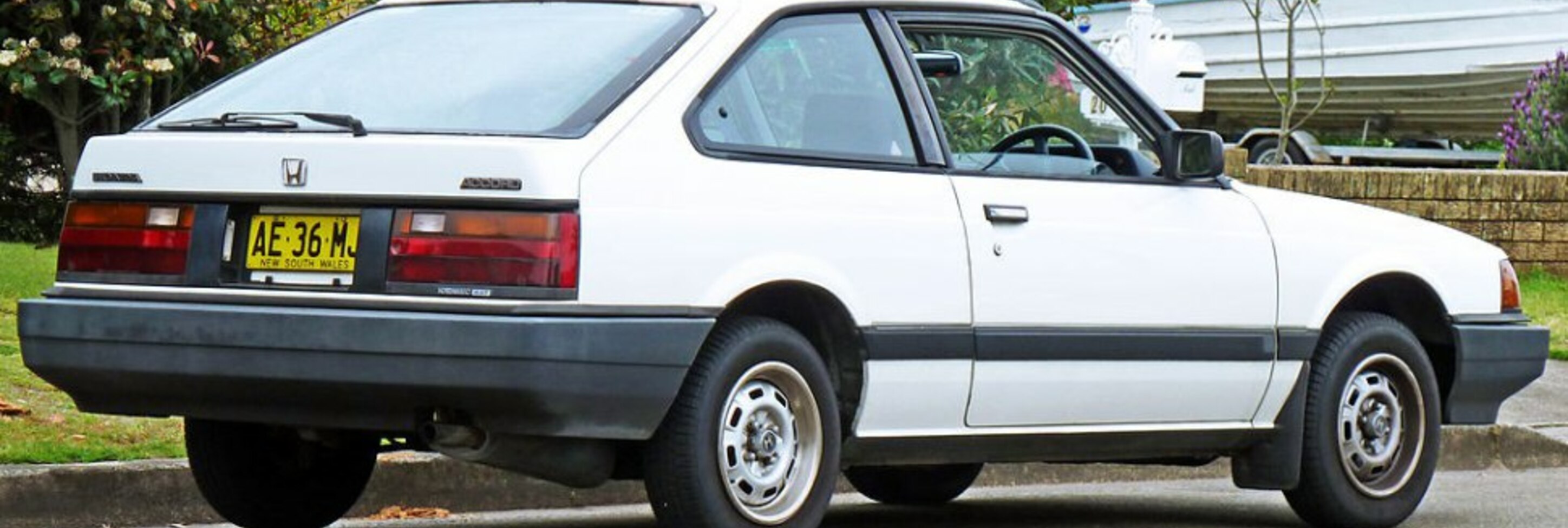 Honda Accord II Hatchback (AC,AD facelift 1983) 1.6 EX (AC) (88 Hp) 1983, 1984, 1985 