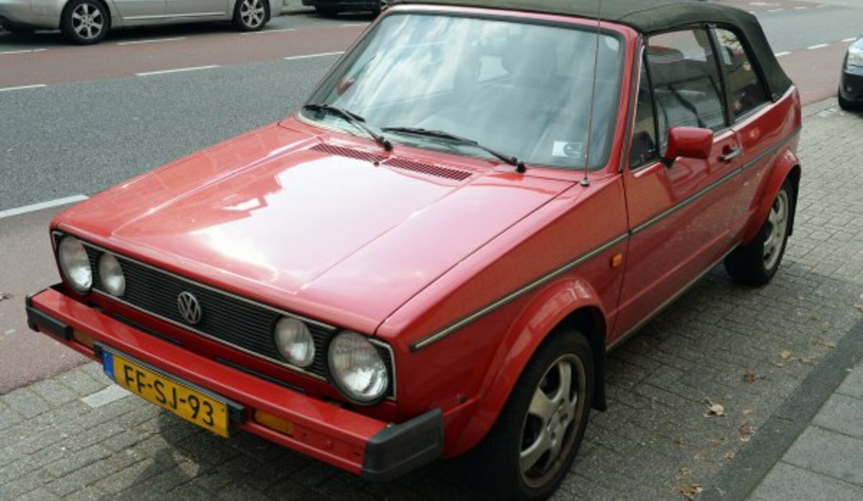 Volkswagen Golf I Cabrio (155) 1.6 (110 Hp) 1979, 1980, 1981, 1982 