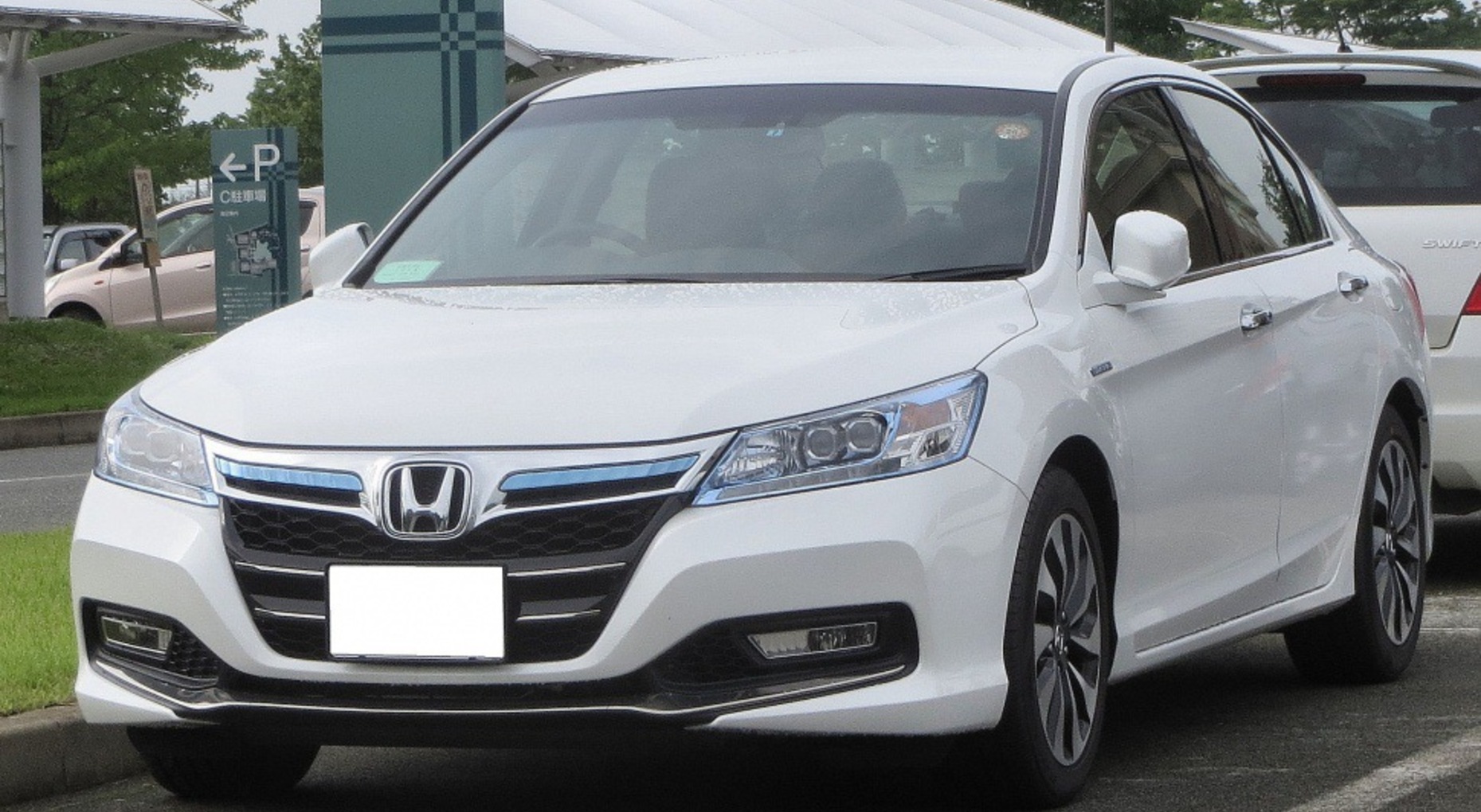 Honda Accord IX 2.0 (199 Hp) Plug-In Hybrid e-CVT 2013, 2014, 2015 