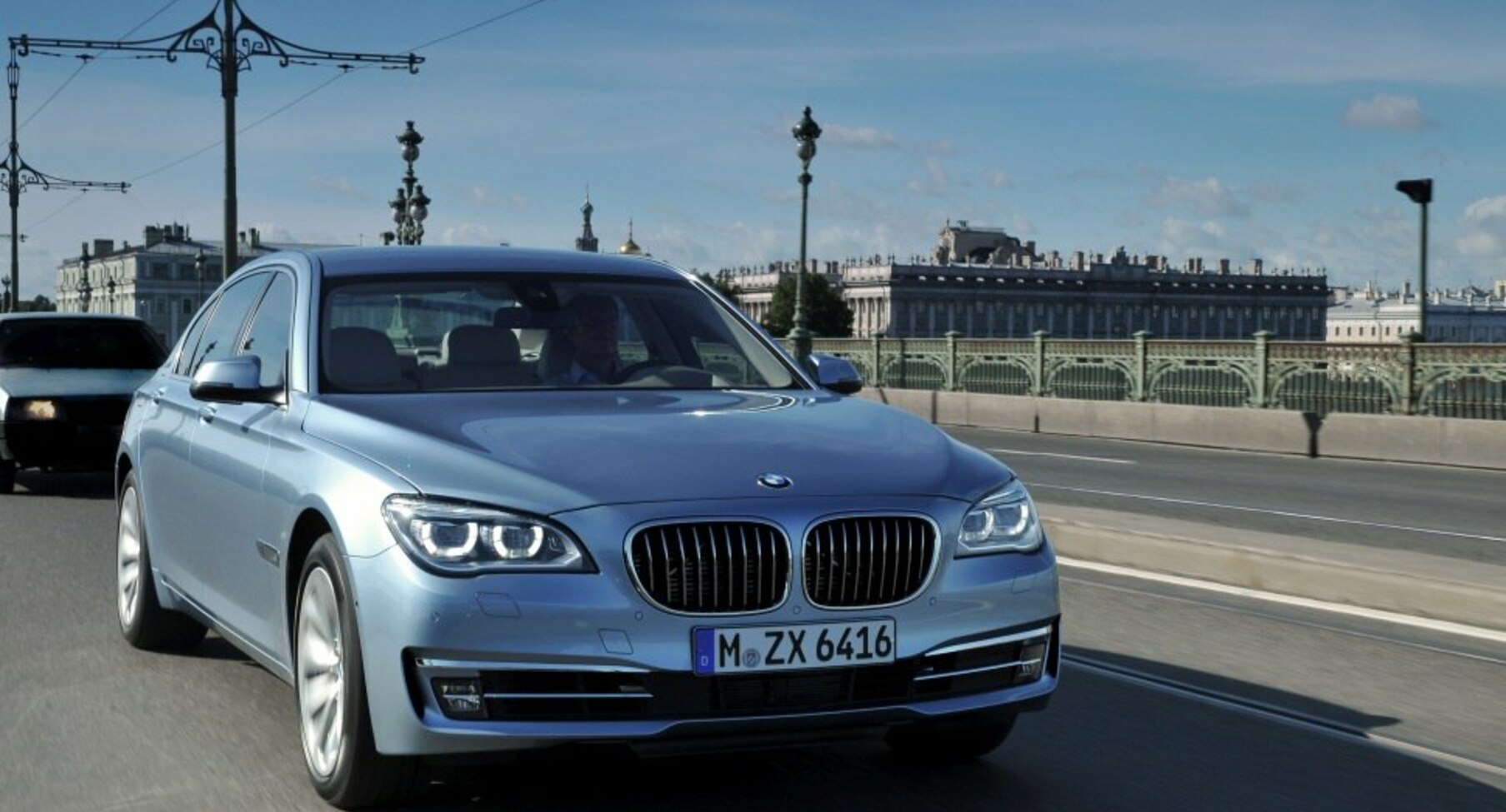 BMW 7 Series ActiveHybrid (F01h LCI, facelift 2012) 7 ActiveHybrid L (354 Hp) 2012, 2013, 2014, 2015 