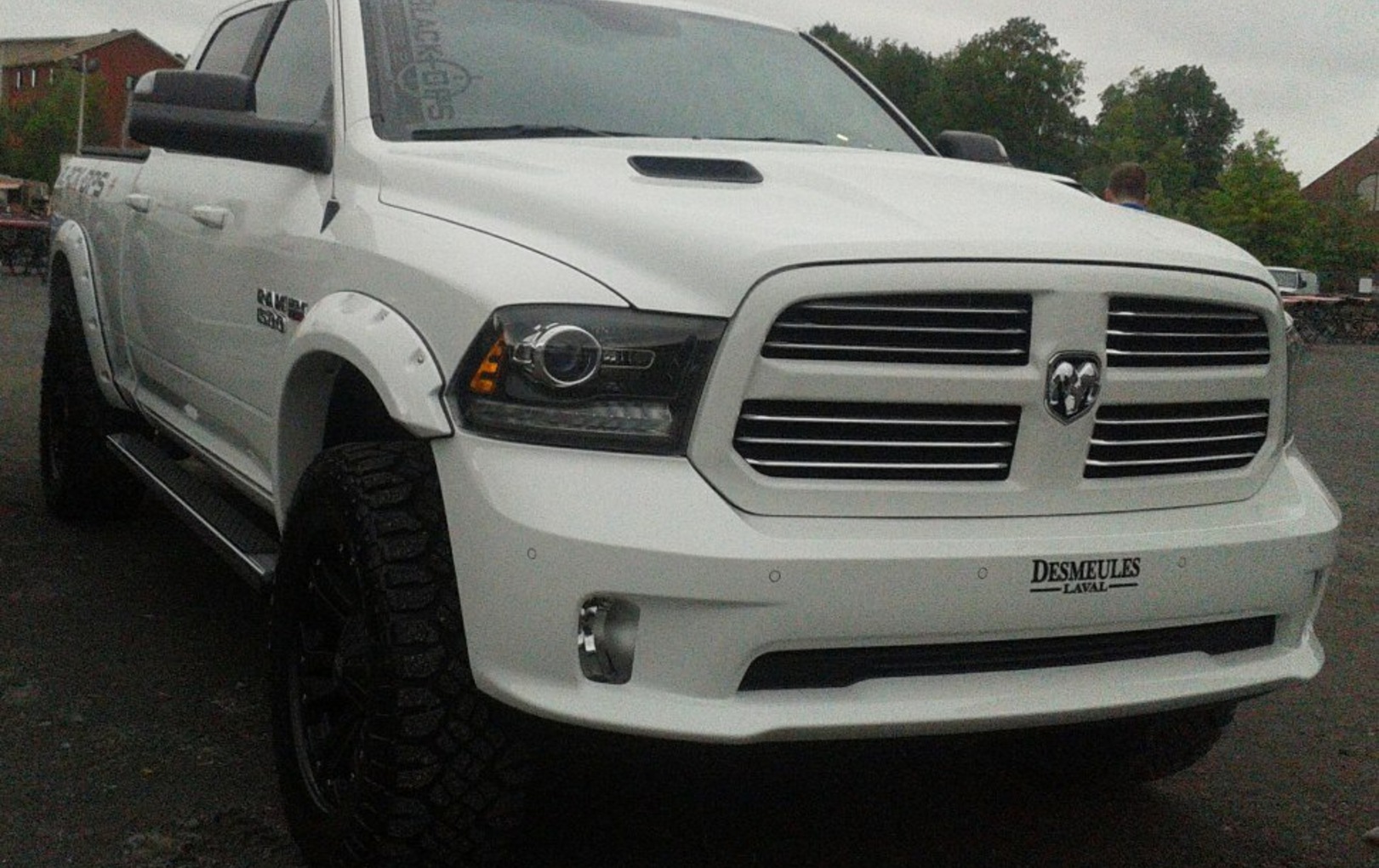 RAM 1500 Crew Cab I 5.7 Hemi V8 (390 Hp) 4x4 Automatic 2010, 2011, 2012 