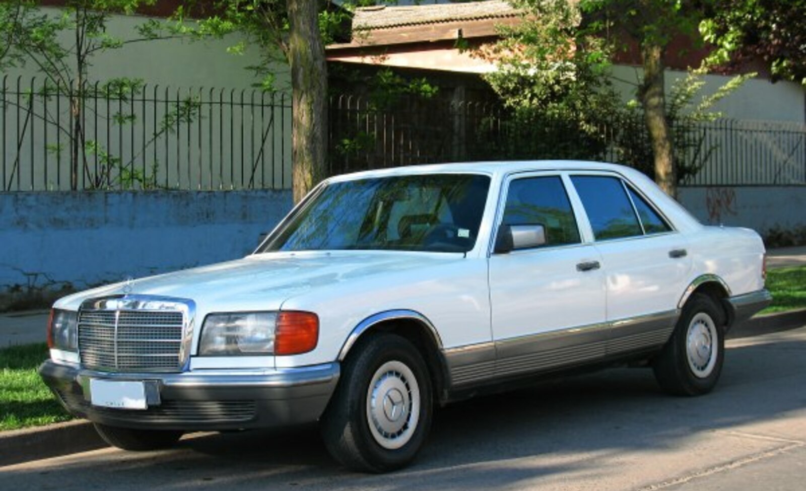 Mercedes-Benz S-class SE (W126) 280 S (156 Hp) 1979, 1980, 1981, 1982, 1983, 1984, 1985 