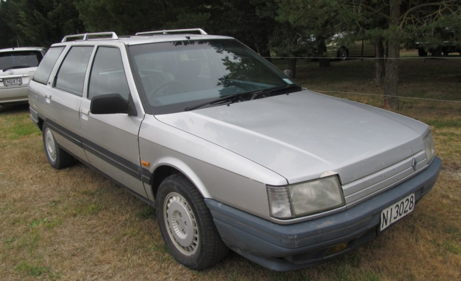 Renault 21 Combi (K48) 2.2 i (107 Hp) 1986, 1987, 1988, 1989, 1990, 1991, 1992, 1993 