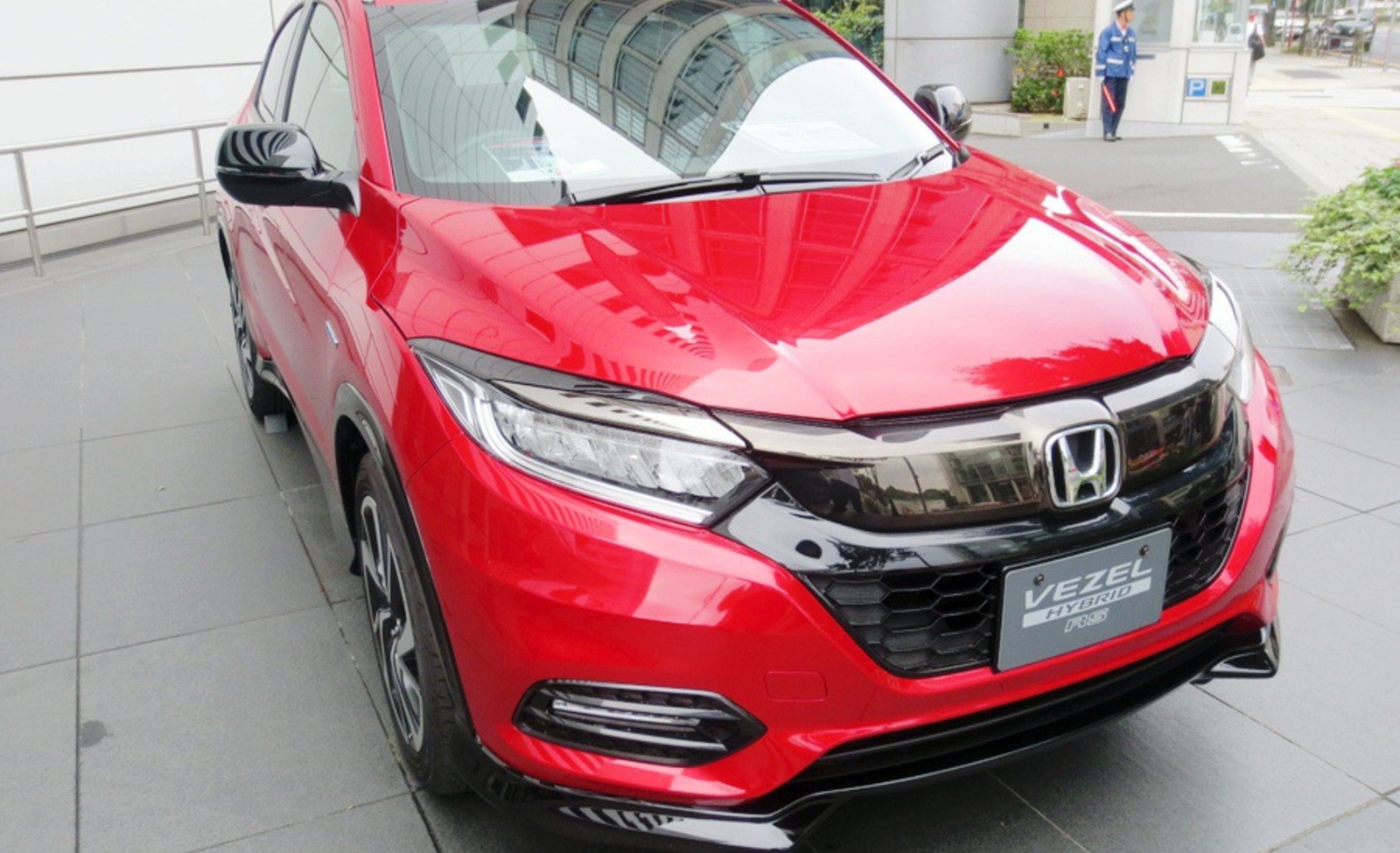 Honda Vezel (facelift 2018) 1.5 i-VTEC (131 Hp) CVT 2018, 2019, 2020, 2021 