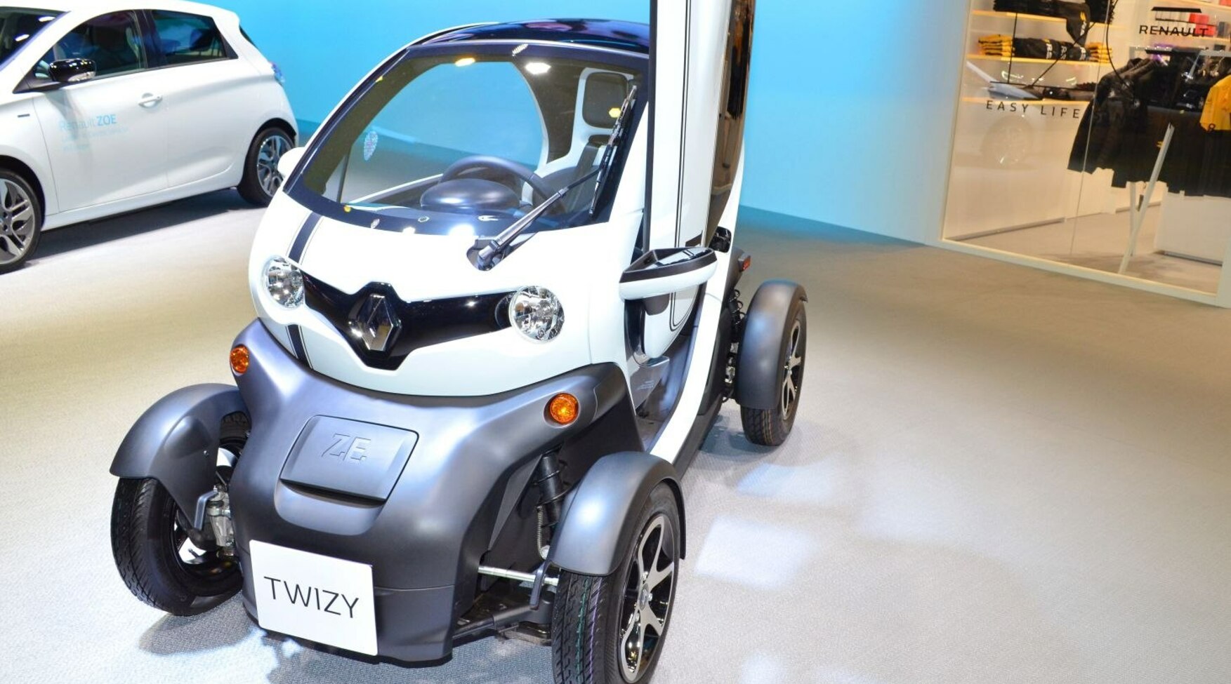 Renault Twizy ZE 6.1 kWh (17 Hp) 2012, 2013, 2014, 2015, 2016, 2017, 2018, 2019, 2020, 2021 