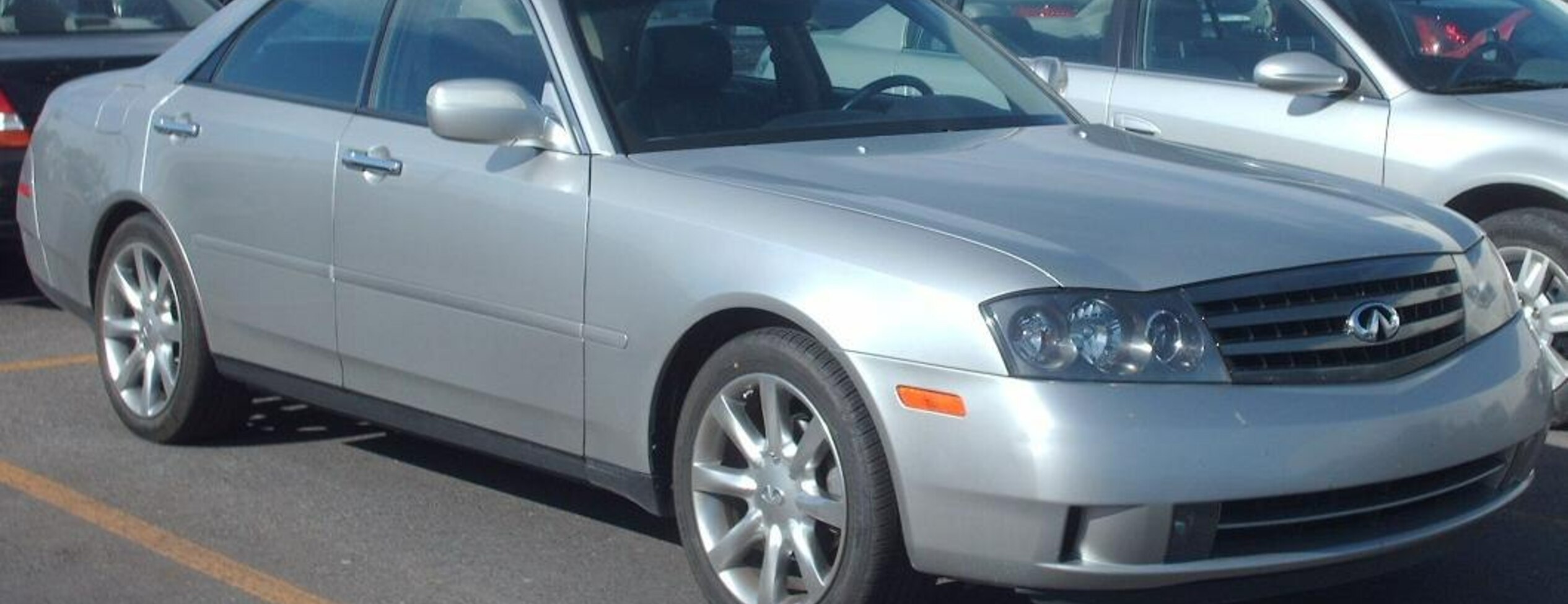 Infiniti M45 4.5i V8 32V (344 Hp) 2002, 2003, 2004 