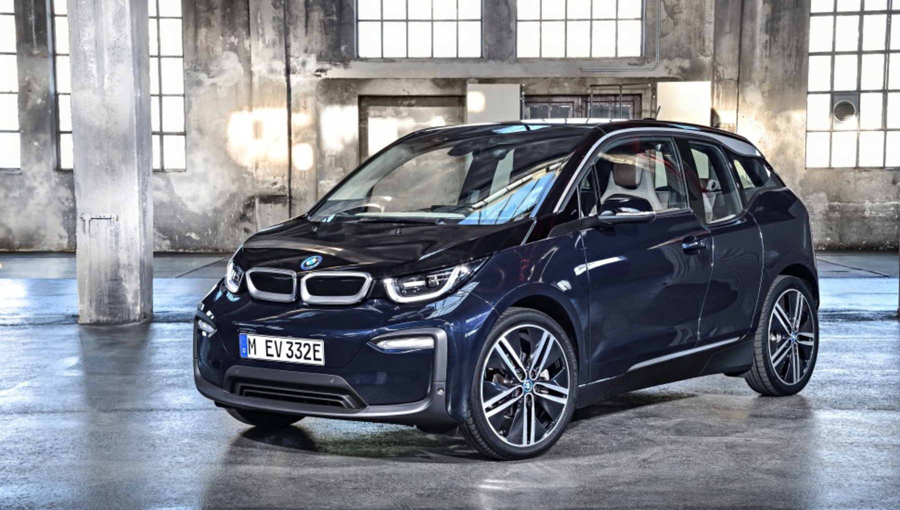 BMW i3 (facelift 2017) 27.2 kWh (170 Hp) 2017, 2018 