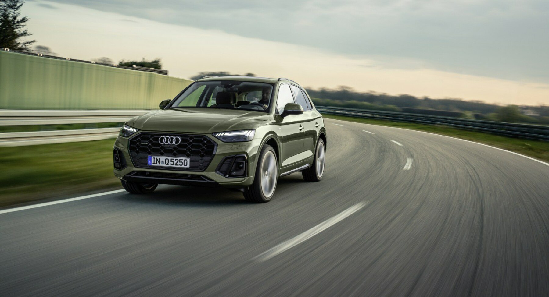 Audi Q5 II (facelift 2020) 40 TFSI (204 Hp) MHEV quattro S tronic 2021, 2022 