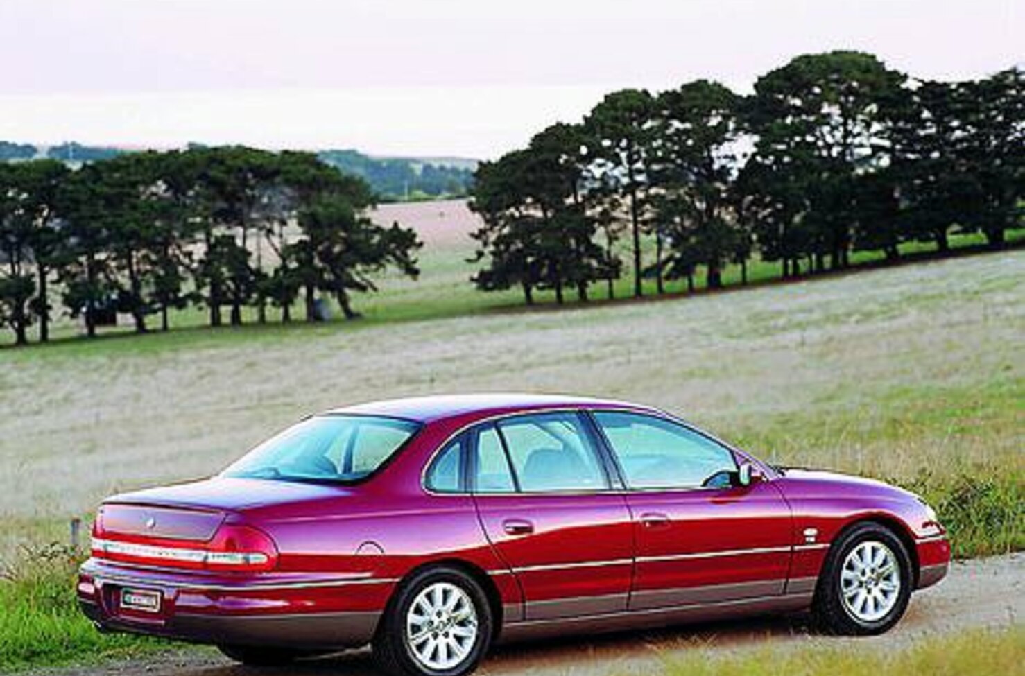 Holden Statesman (VH) 5.7 i V8 (306 Hp) 1999, 2000, 2001, 2002, 2003 