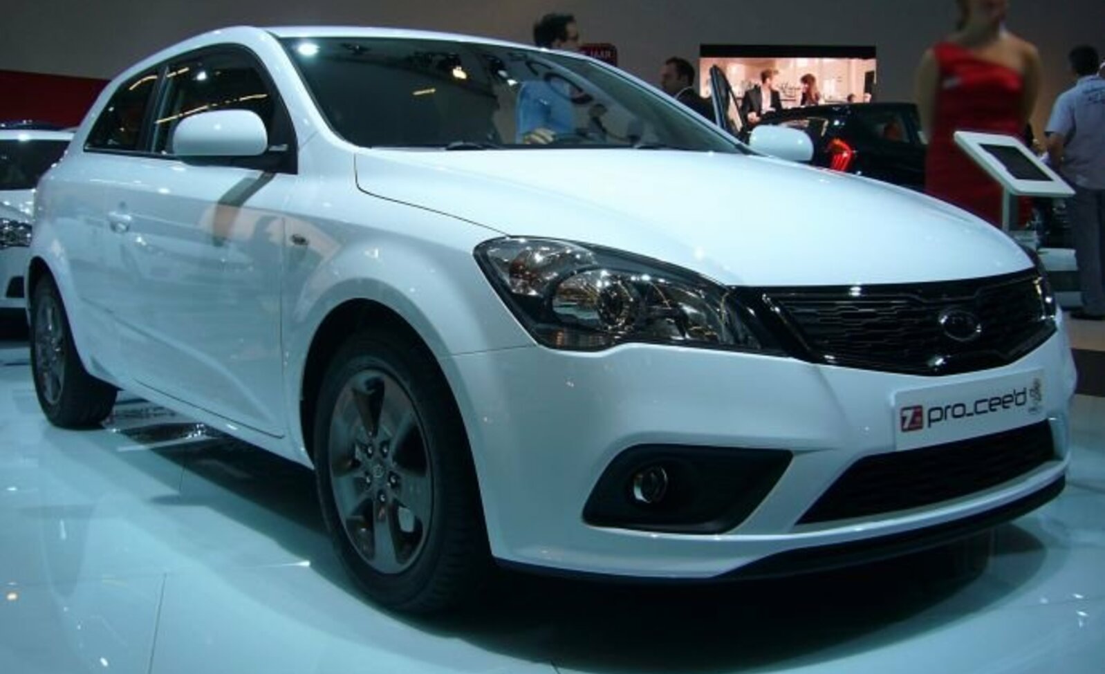 Kia Pro Cee'd I (facelift 2011) 1.6 CRDi 16V (128 Hp) 4AT 2011, 2012, 2013 