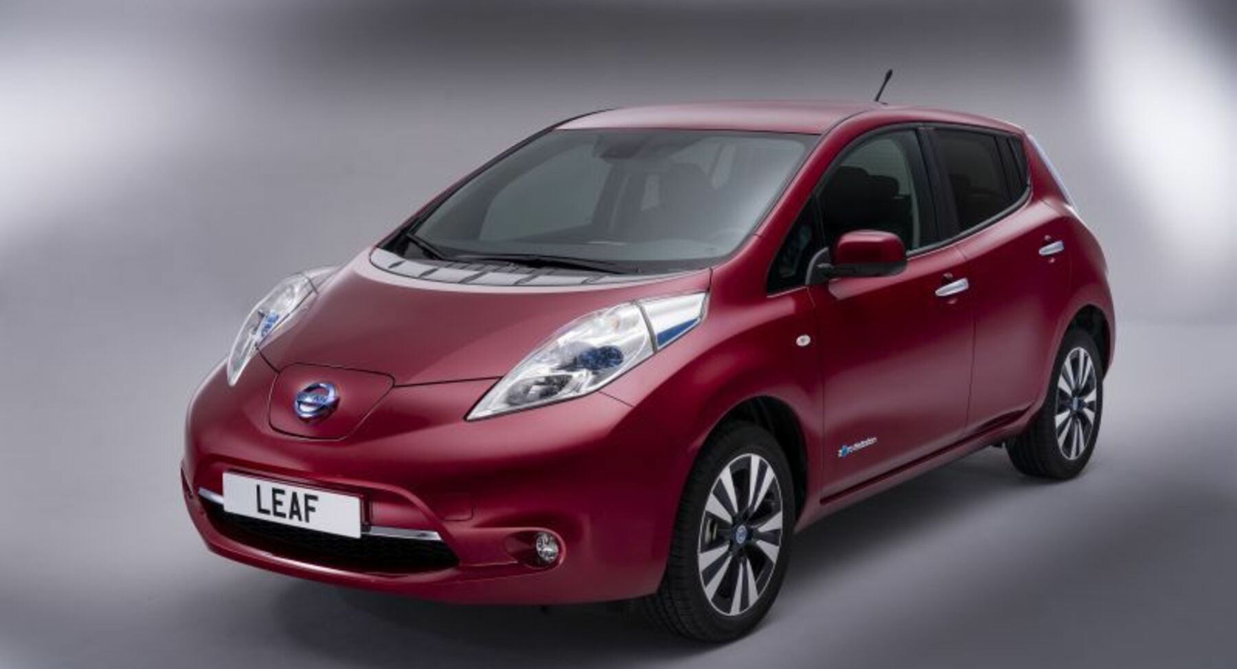 Nissan Leaf I (ZE0) 24 kWh (109 Hp) 2013, 2014, 2015, 2016, 2017 