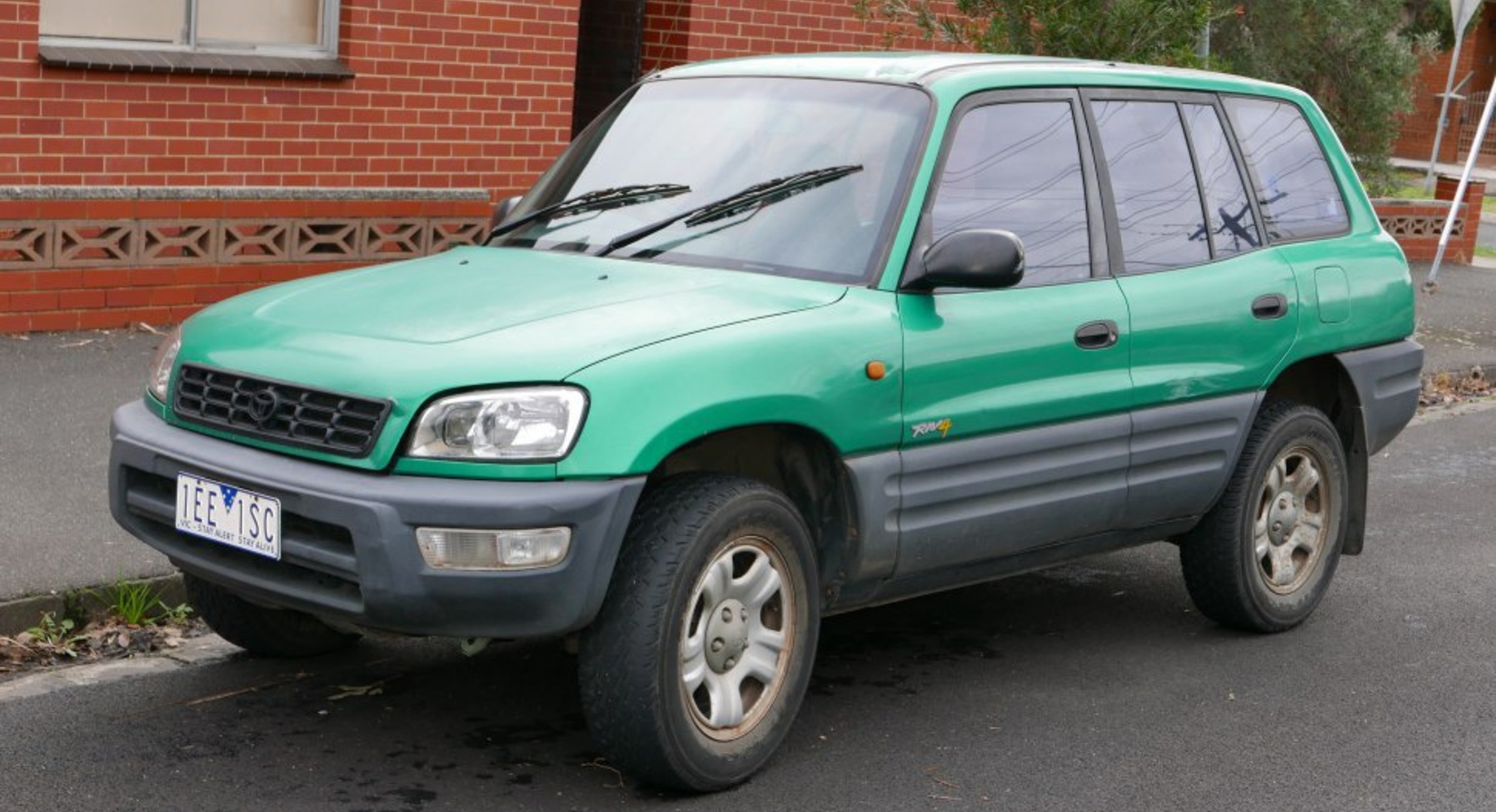 Toyota RAV4 I (XA10, facelift 1997) 5-door 2.0i 16V (126 Hp) 4WD 1997, 1998, 1999, 2000 