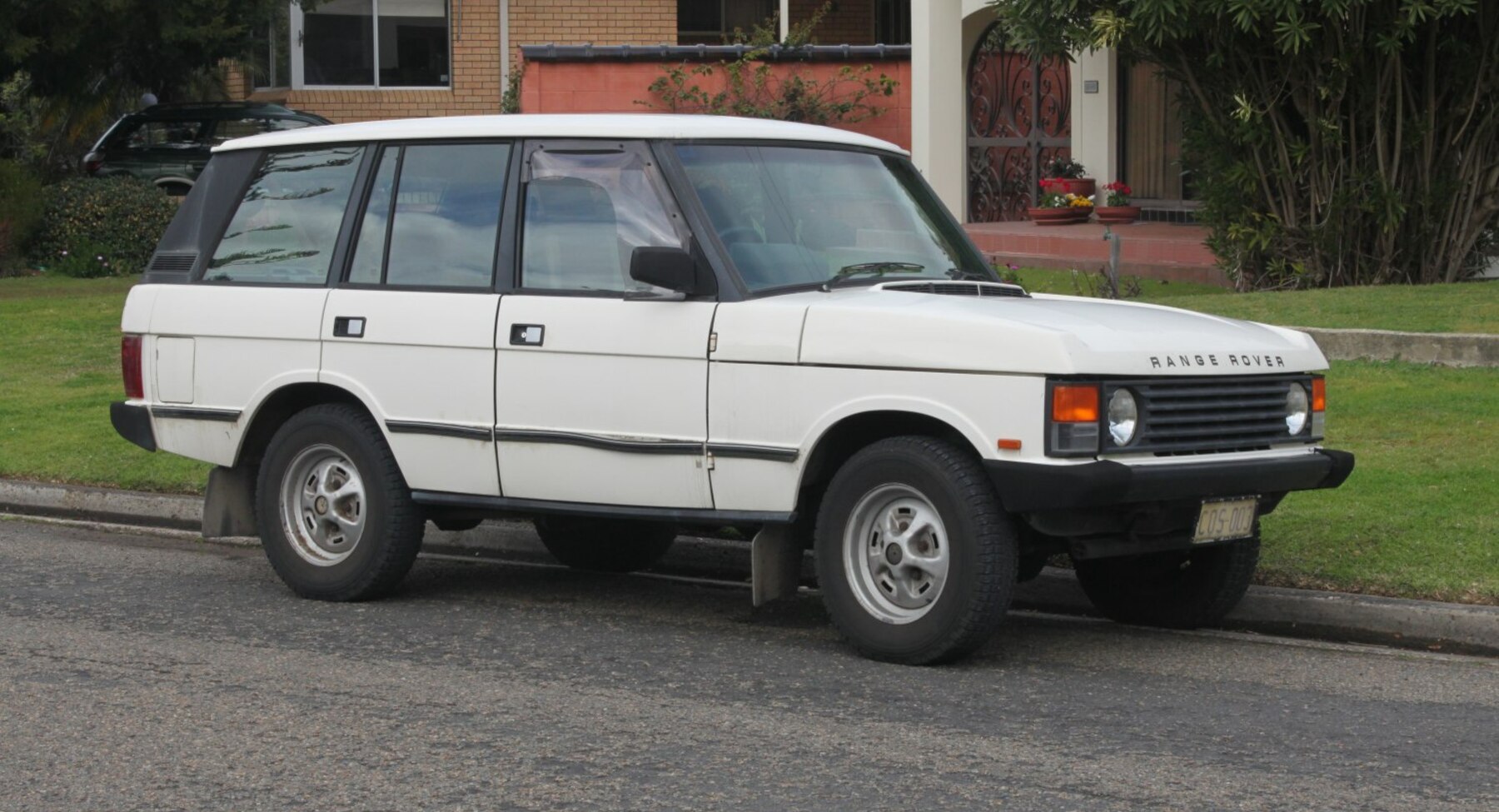 Land Rover Range Rover I 2.4 Diesel (106 Hp) 1986, 1987, 1988, 1989, 1990 