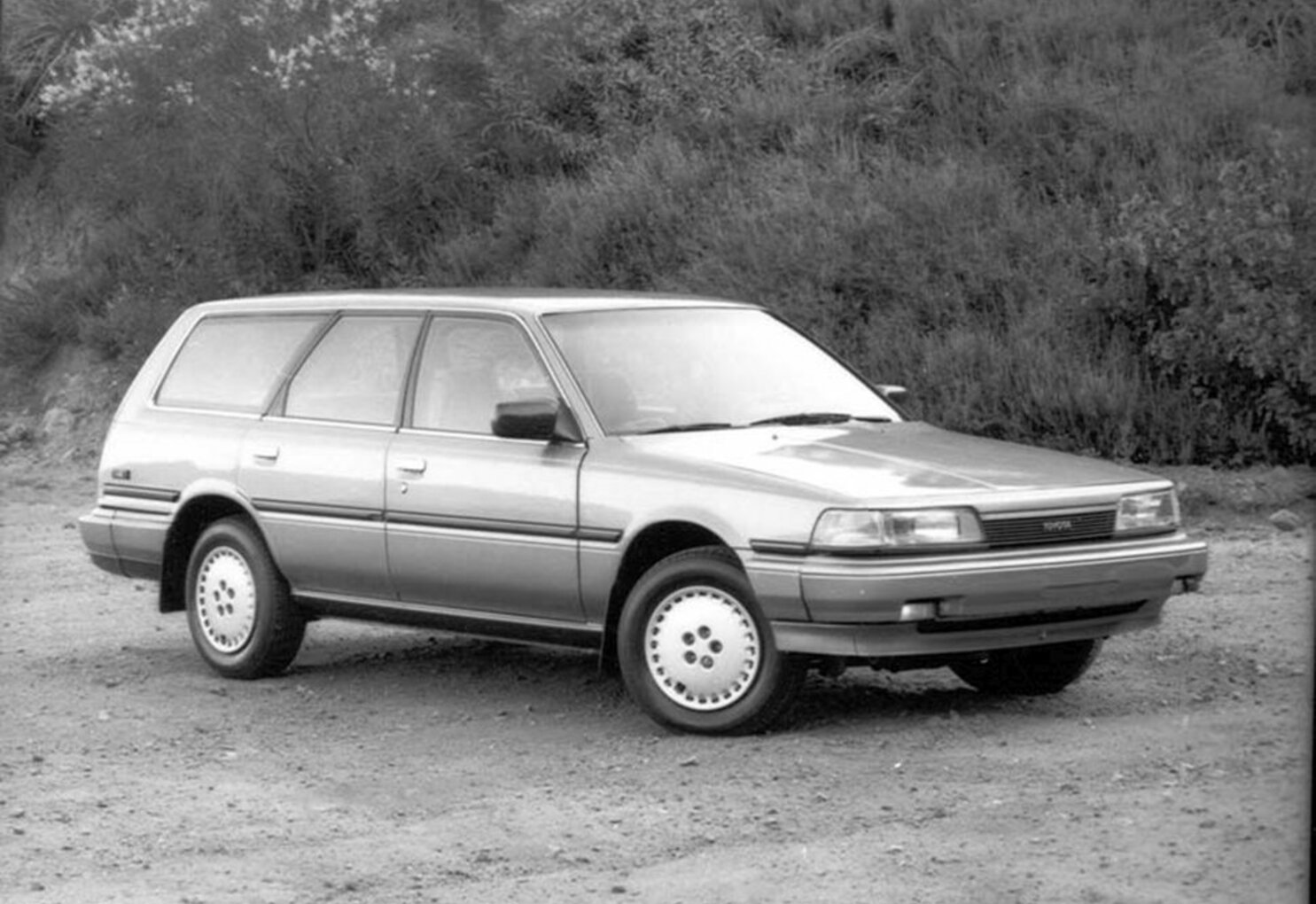 Toyota Camry II Wagon (V20) 2.0 GLi (128 Hp) 1987, 1988, 1989, 1990, 1991 