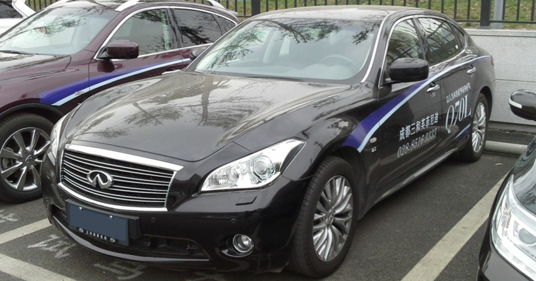 Infiniti Q70L (facelift 2015) 3.7 V6 (330 Hp) AWD Automatic 2015, 2016, 2017, 2018 