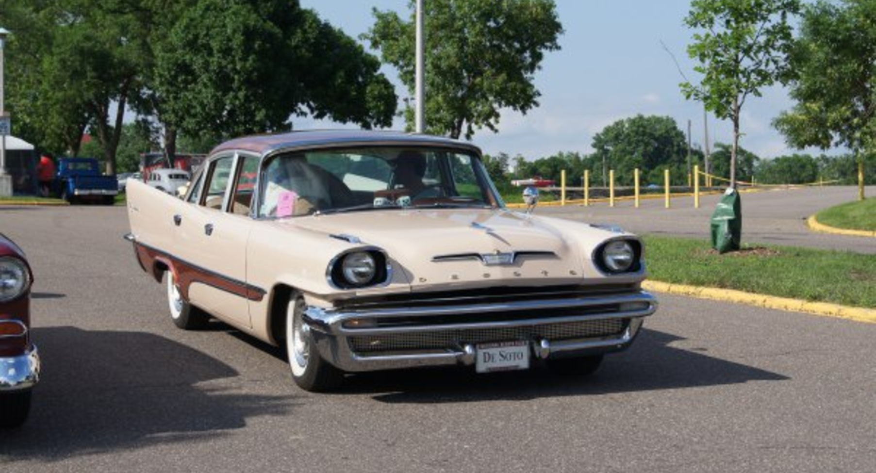 DeSoto Firedome III Four-Door Sedan 5.6 V8 (270 Hp) 1956, 1957 