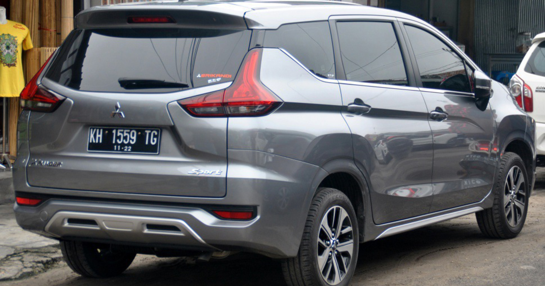 Mitsubishi Xpander 1.5 MIVEC (105 Hp) Automatic 2017, 2018, 2019, 2020, 2021 