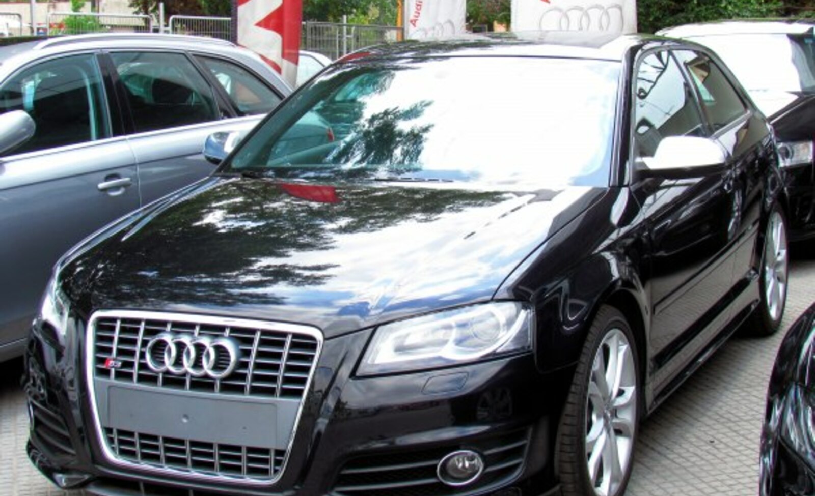 Audi S3 (8P, facelift 2008) 2.0 TFSI (265 Hp) quattro S tronic 2008, 2009, 2010, 2011, 2012 