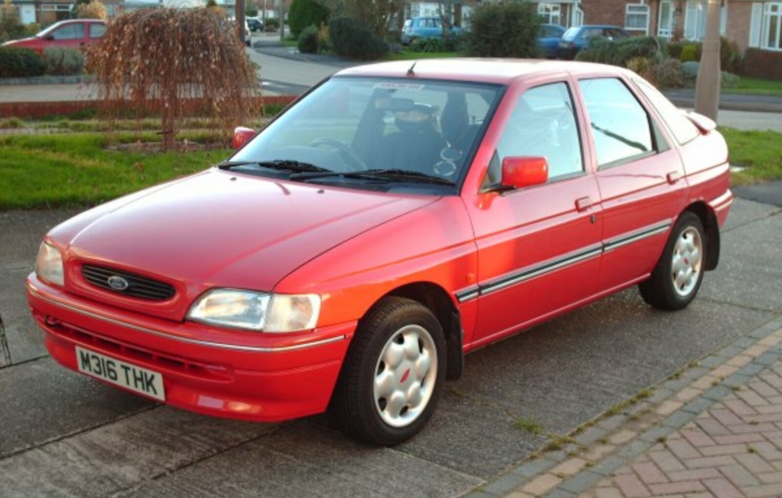 Ford Escort VI Hatch (GAL) 2.0 i 16V RS 2000 (150 Hp) 1992, 1993, 1994, 1995, 1996 