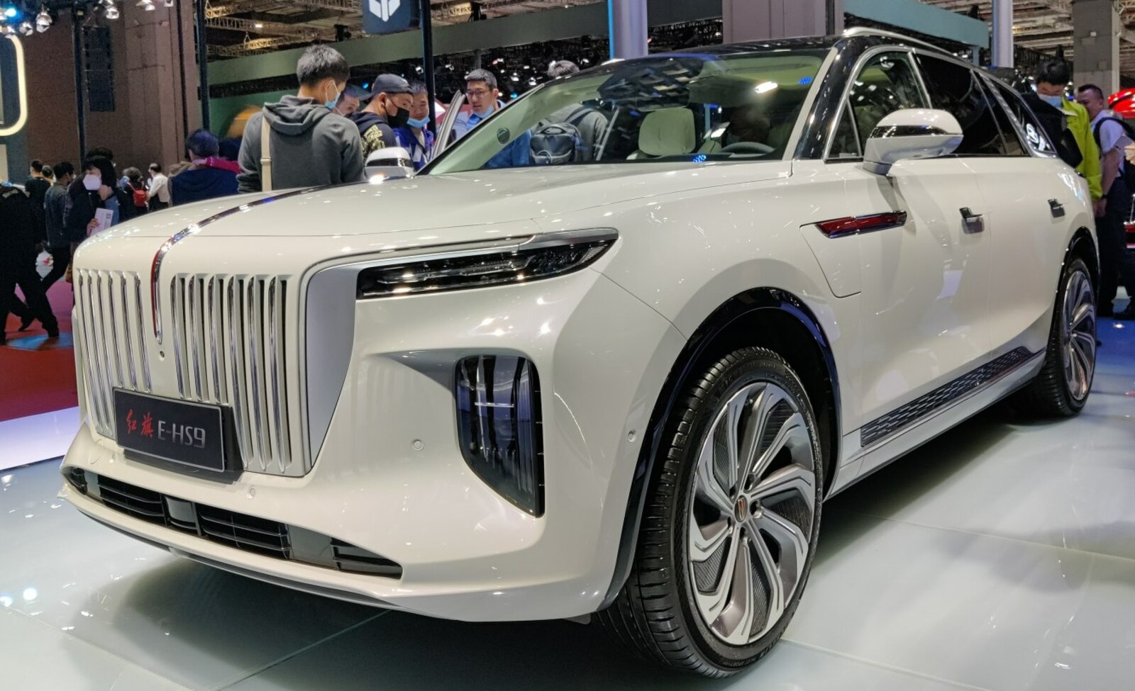 Hongqi E-HS9 99 kWh (551 Hp) AWD 7 Seat 2020, 2021, 2022