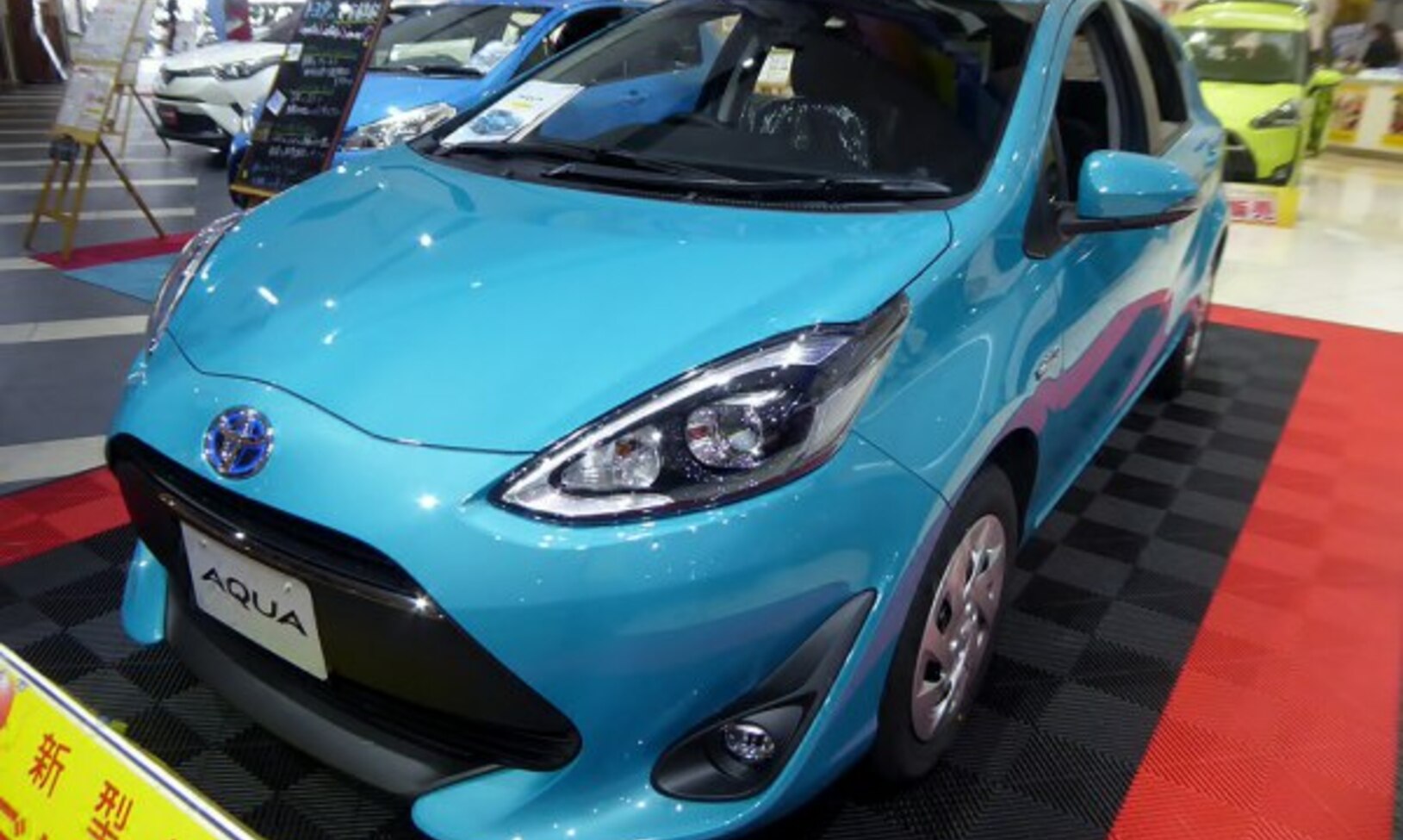 Toyota Aqua (facelift 2017) 1.5 (74 Hp) CVT 2017, 2018, 2019, 2020, 2021 