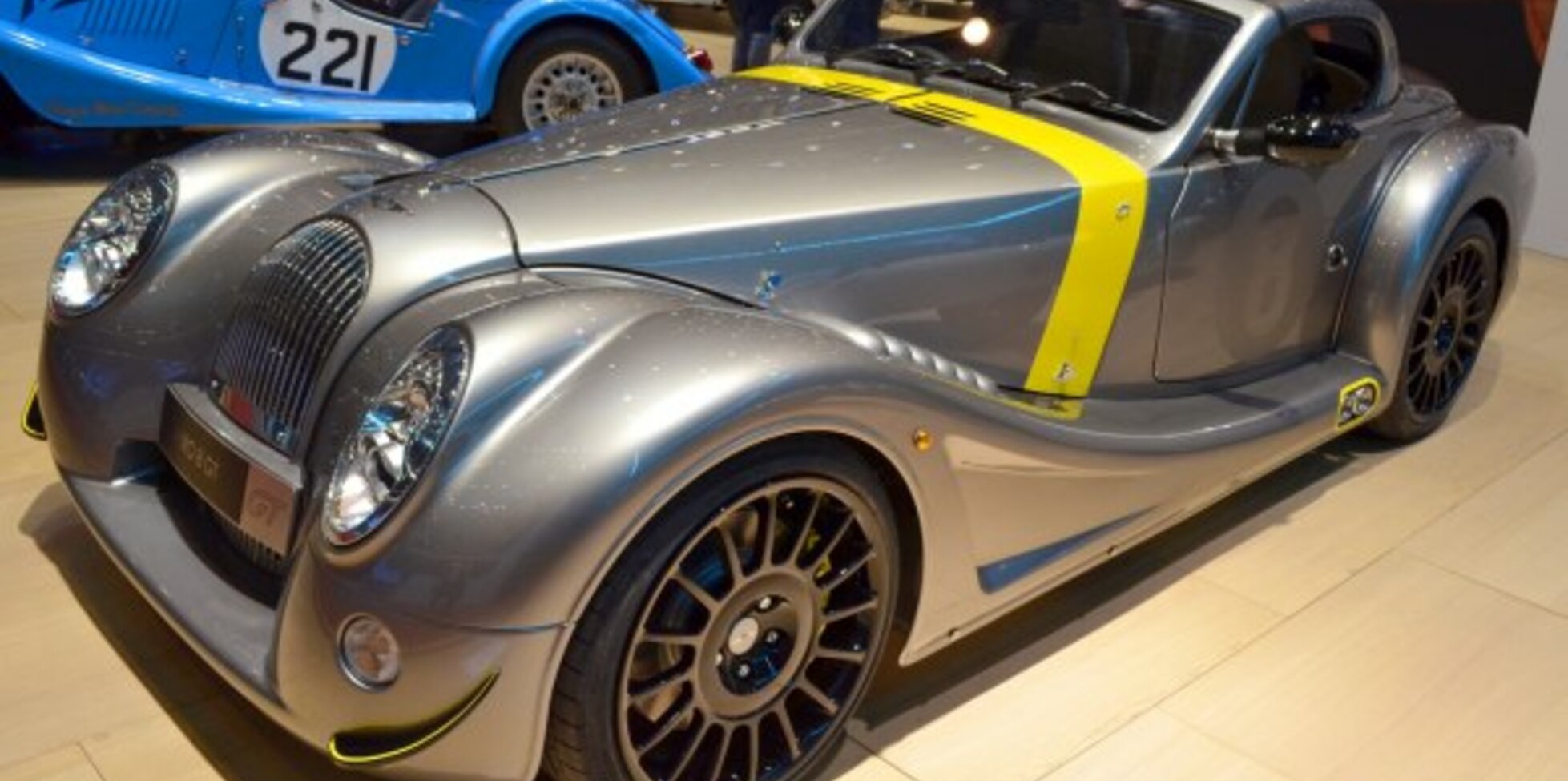 Morgan Aero 8 (facelift 2015) 4.8 V8 (367 Hp) Automatic 2015, 2016, 2017, 2018 