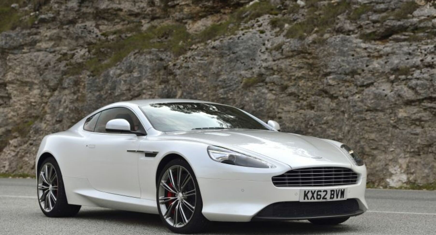 Aston Martin DB9 Coupe (facelift 2012) 6.0 V12 (517 Hp) Automatic 2012, 2013, 2014, 2015 