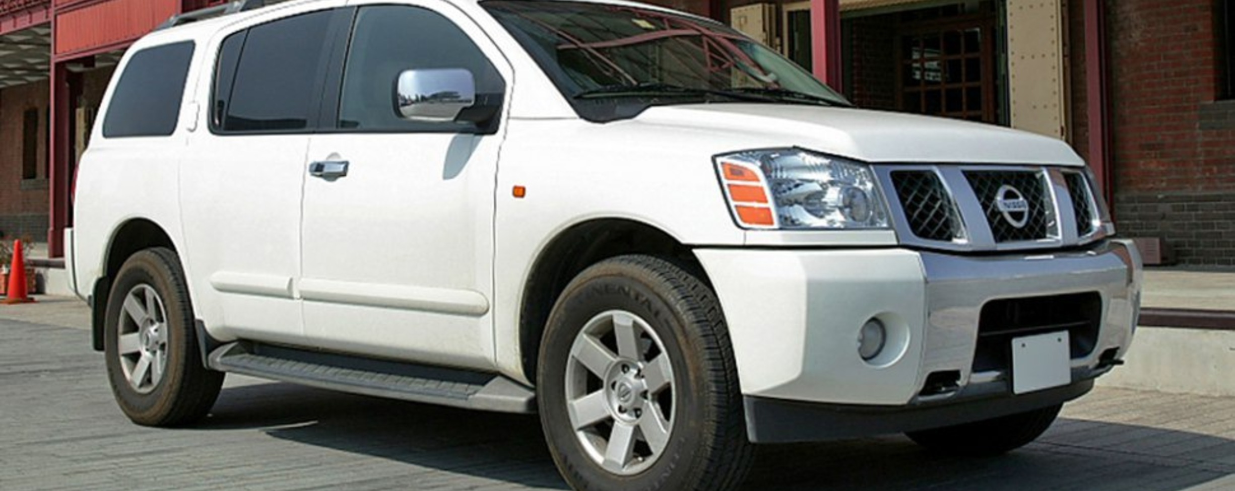 Nissan Armada I (WA60) 5.6 i V8 32V (305 Hp) 2003, 2004, 2005, 2006, 2007 