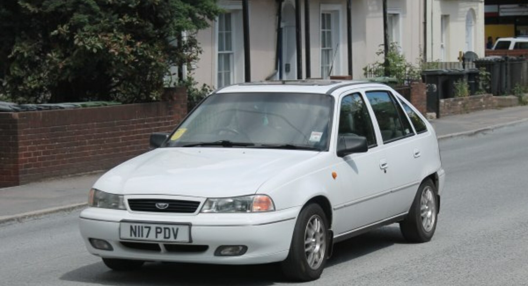 Daewoo Nexia Hatchback (KLETN) 1.5 i 16V (90 Hp) 1995, 1996, 1997 