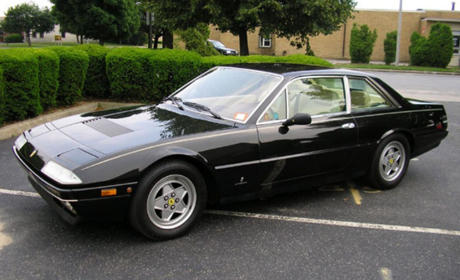 Ferrari 412 I 4.9 V12 (340 Hp) Automatic 1985, 1986, 1987, 1988 