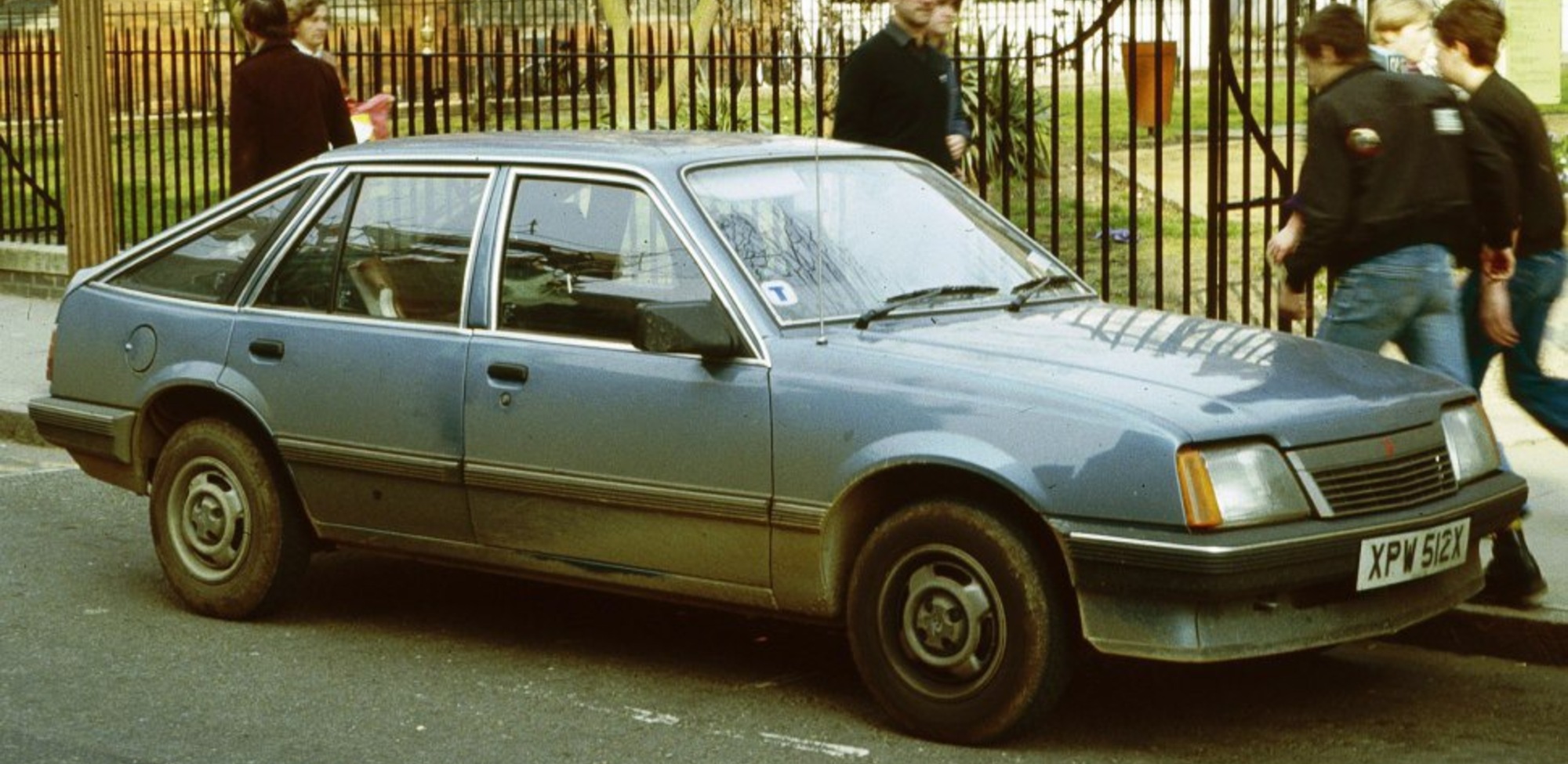 Vauxhall Cavalier Mk II CC 1.6 S (90 Hp) 1981, 1982, 1983, 1984, 1985, 1986, 1987, 1988 