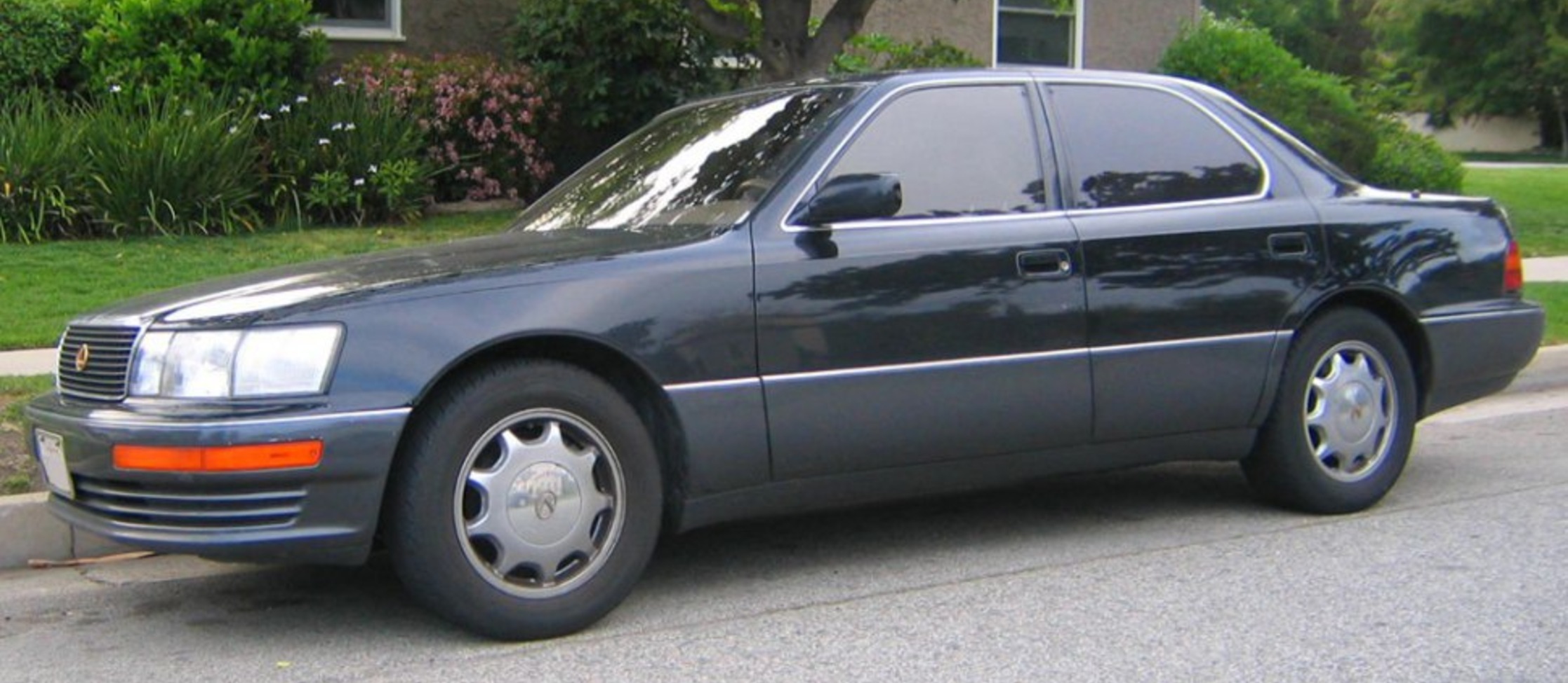 Lexus LS I (facelift 1993) 400 V8 (253 Hp) Automatic 1992, 1993, 1994 